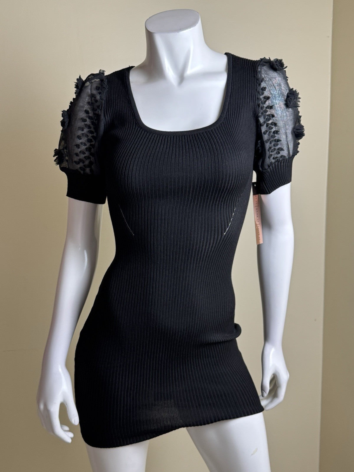 Almost Famous Women's Black Knit Dress Sz M        (B.183)