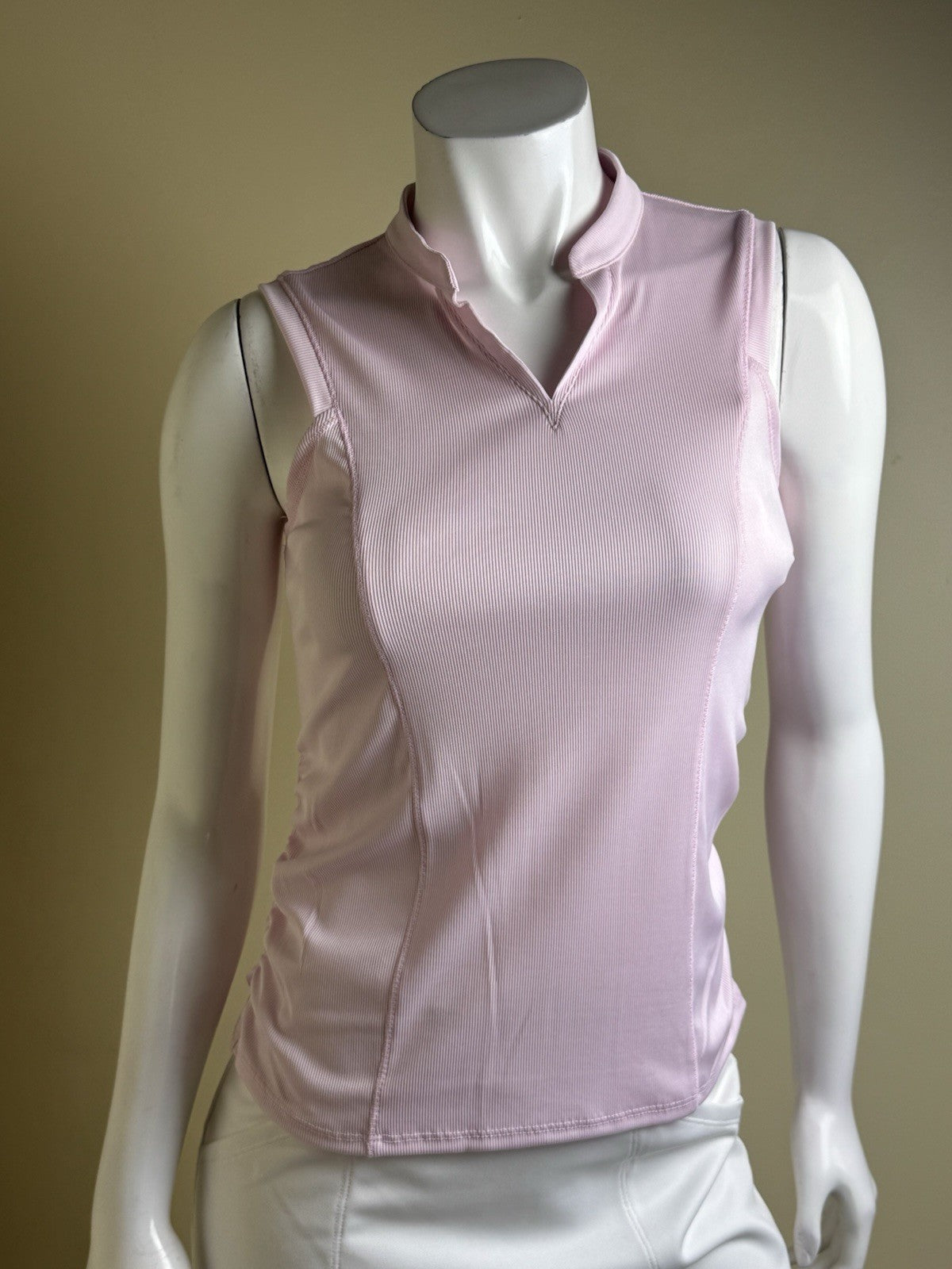 Lucky In Love Women’s Sleeveless Tennis Golf Shirt Sz XS.     (B.157)