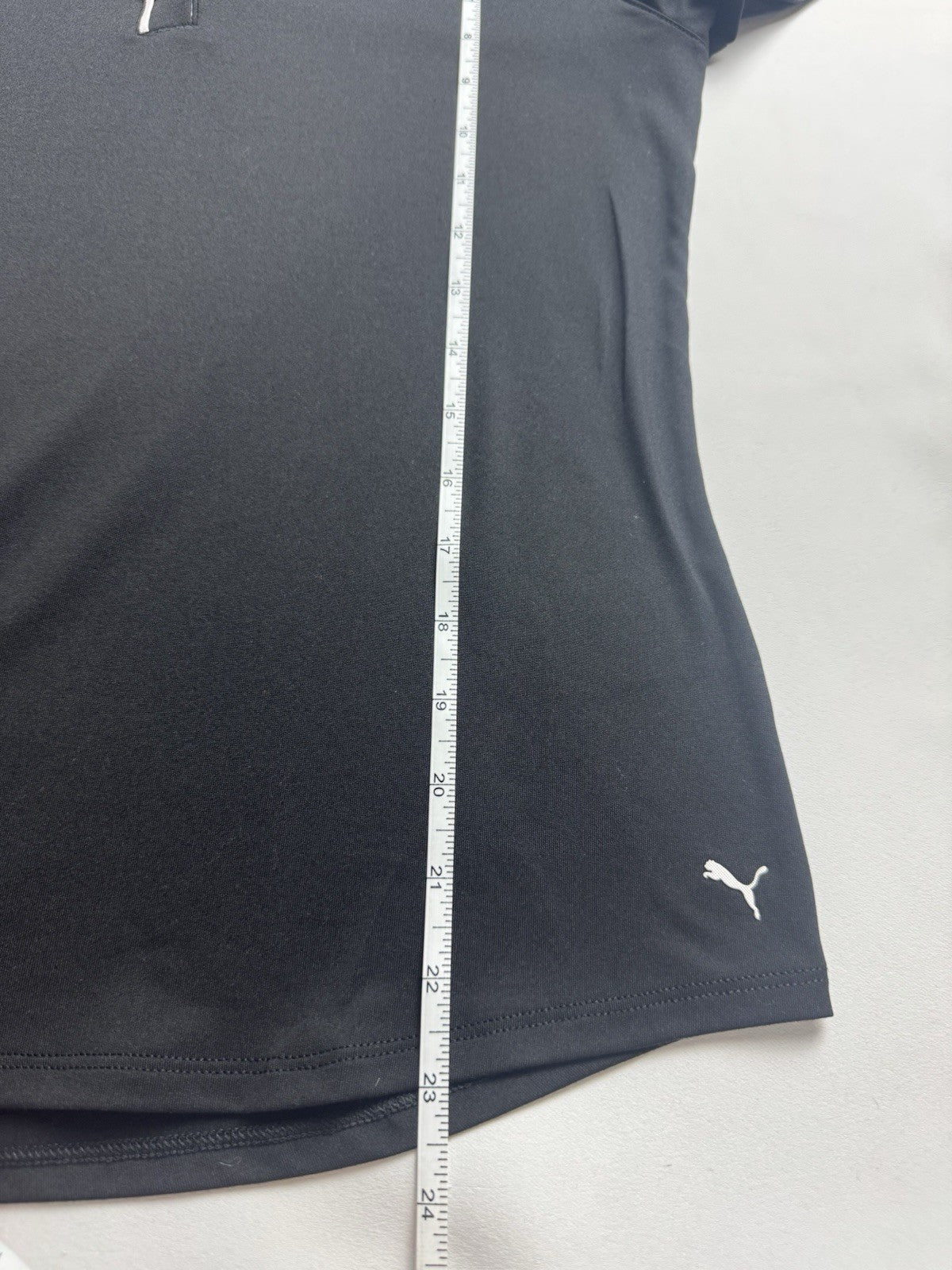 Puma Women’s Golf Shirt Sz S.   (B.161)