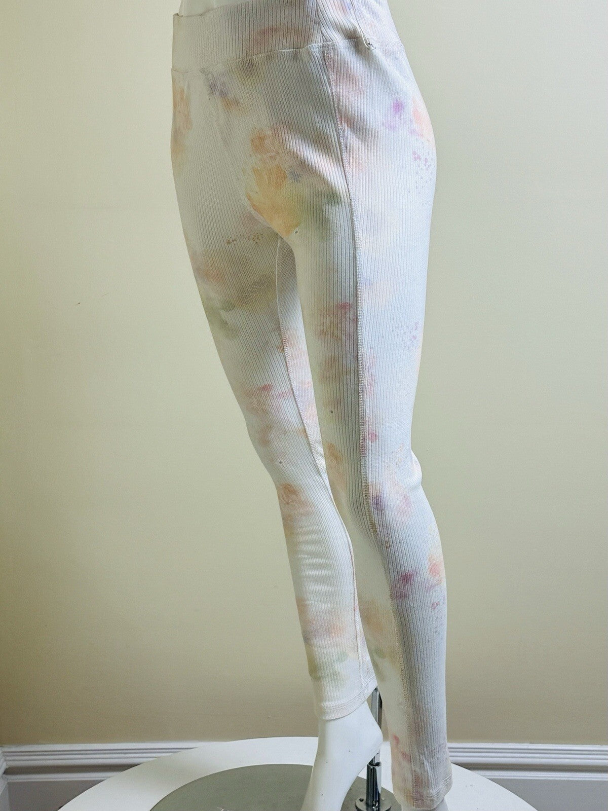 $118 SPLENDID Eco Women’s Leggings Size S. (B.110)