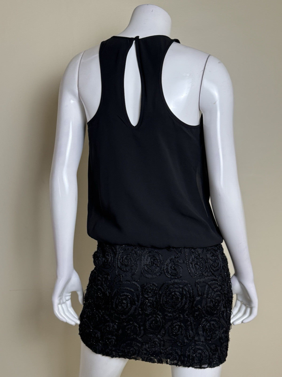 AIDAN AIDAN MATTOX Women’s Black Mini Dress Sz 4.  (B.176)