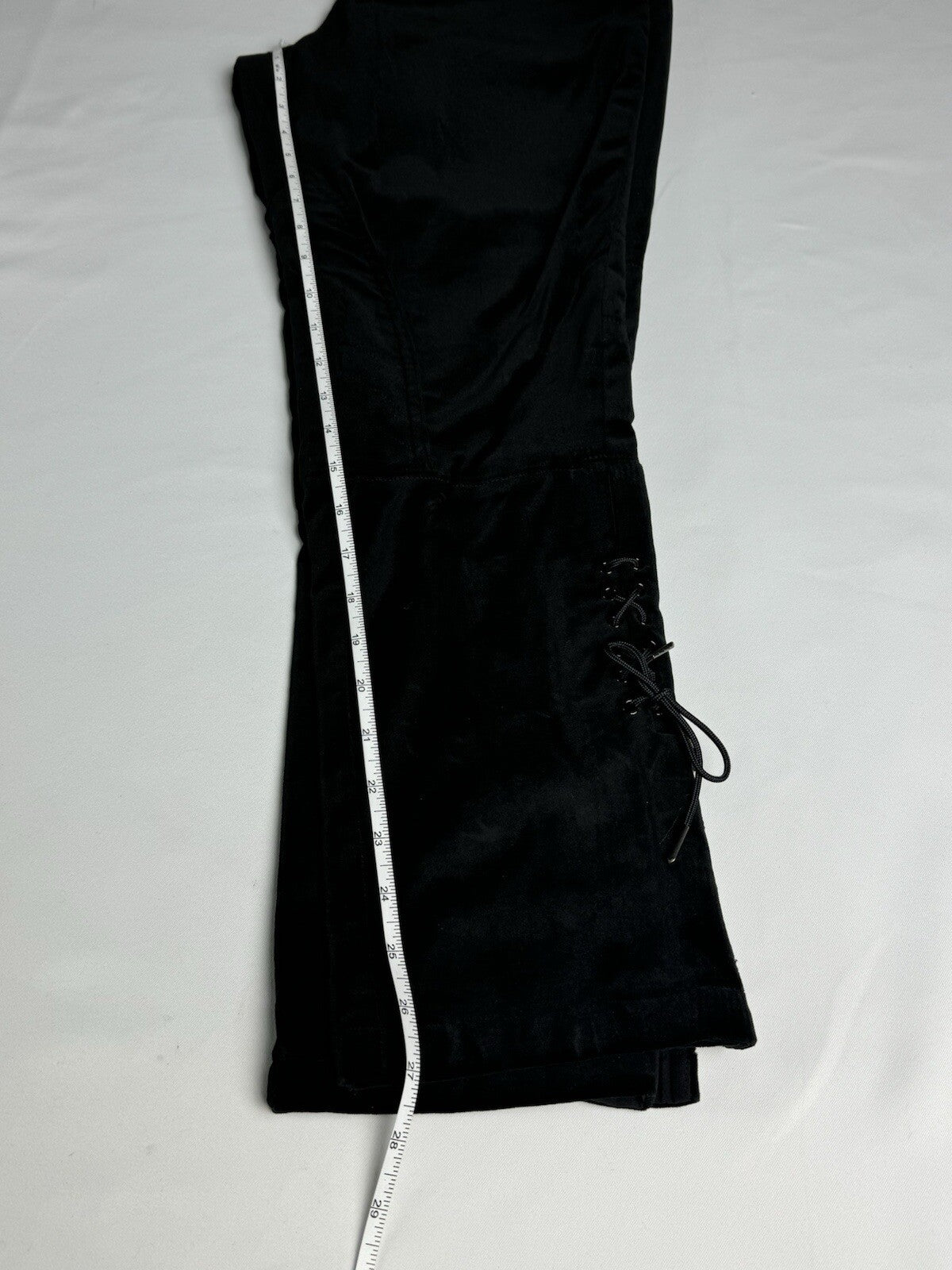 $225 Ralph Lauren Women’s Black Velvet Pants Sz 10.  (B.89)