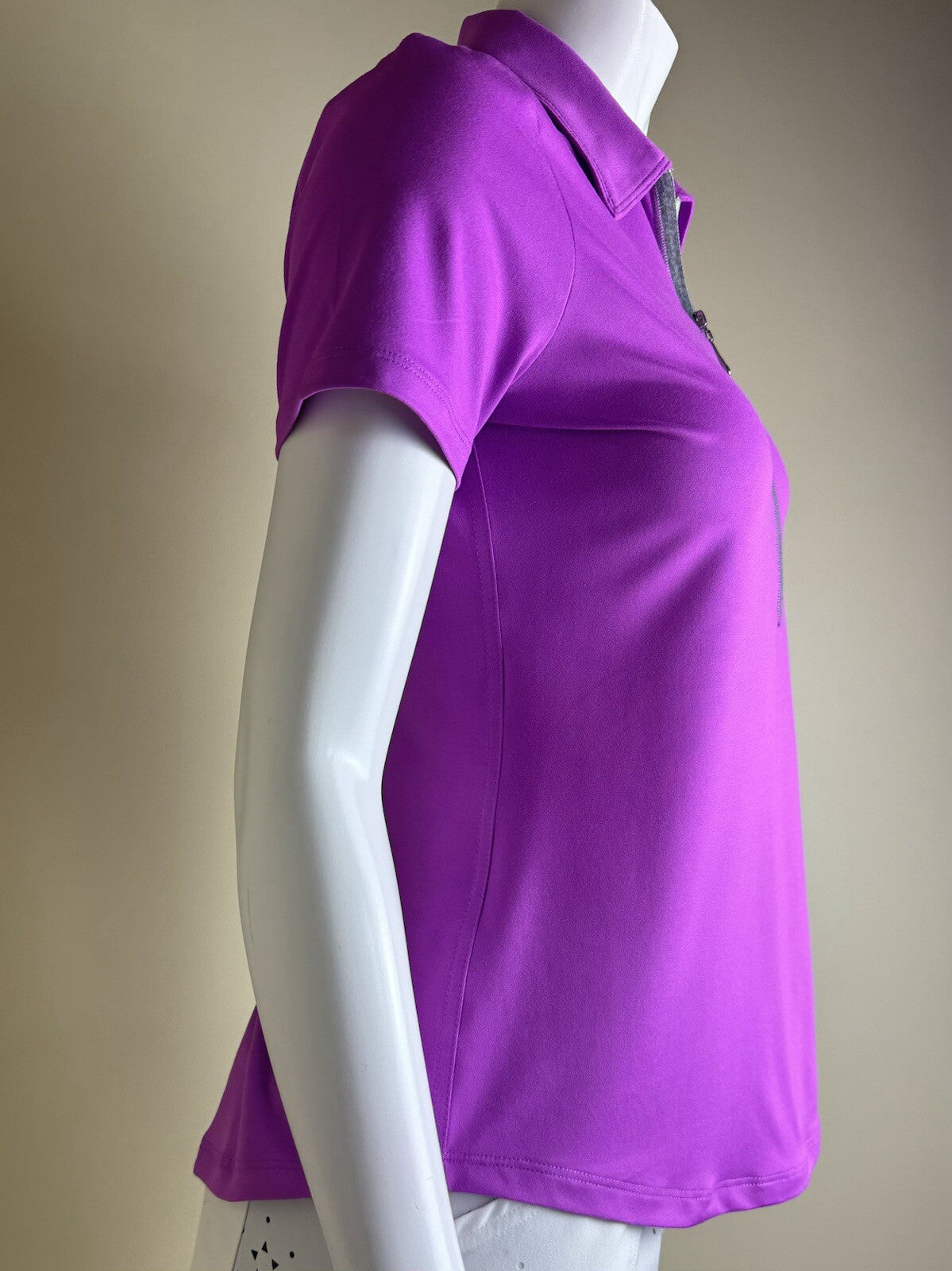 JOFIT Women's Golf Shirt/Top Size S.  (B.82)