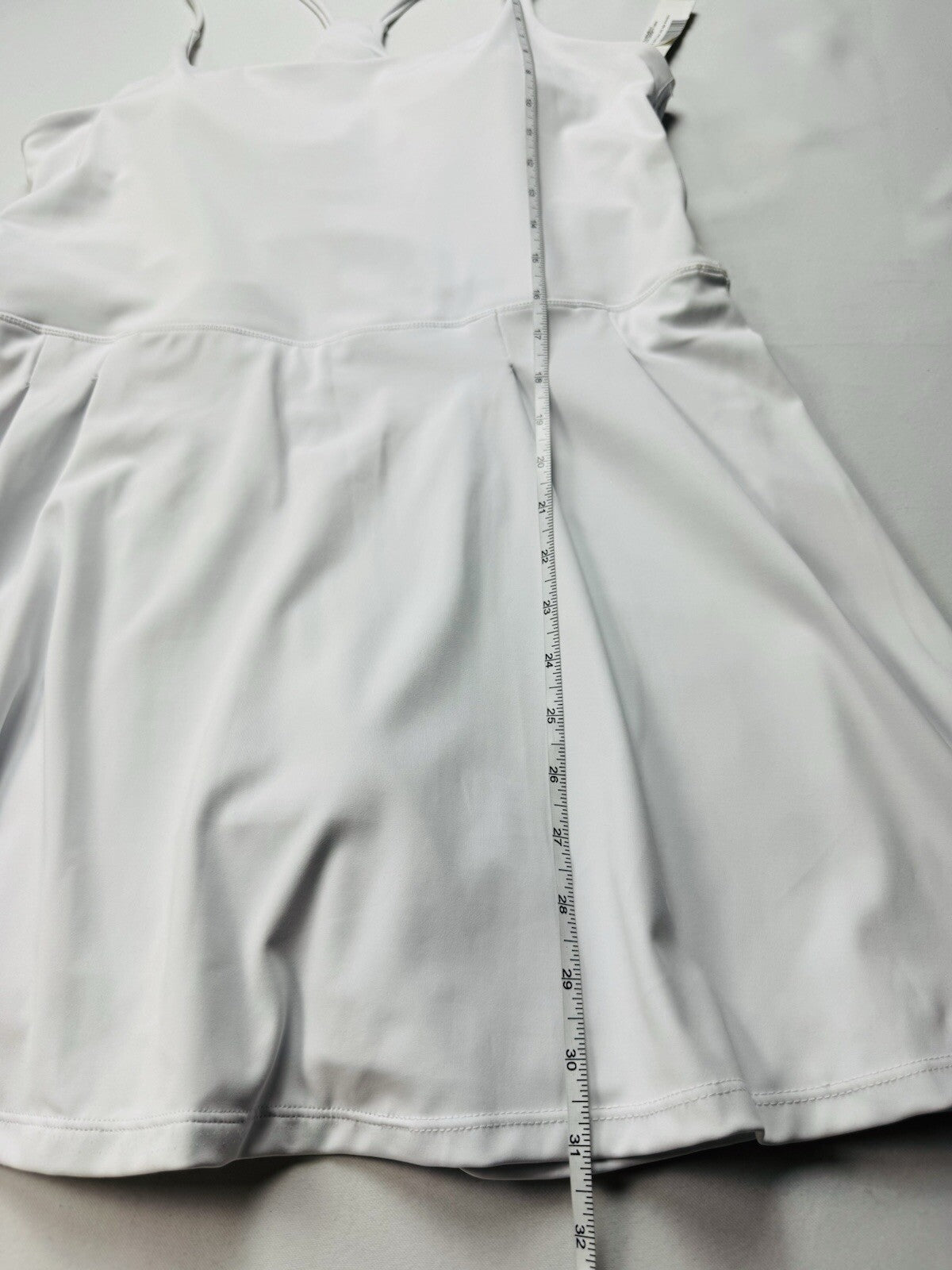 AQUA Athletic Women's Tennis Skort Dress White Sz XL.  (B.145)