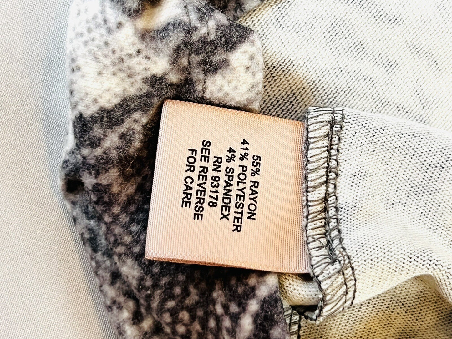 Philosophy Snake Short Women's Sz 2X