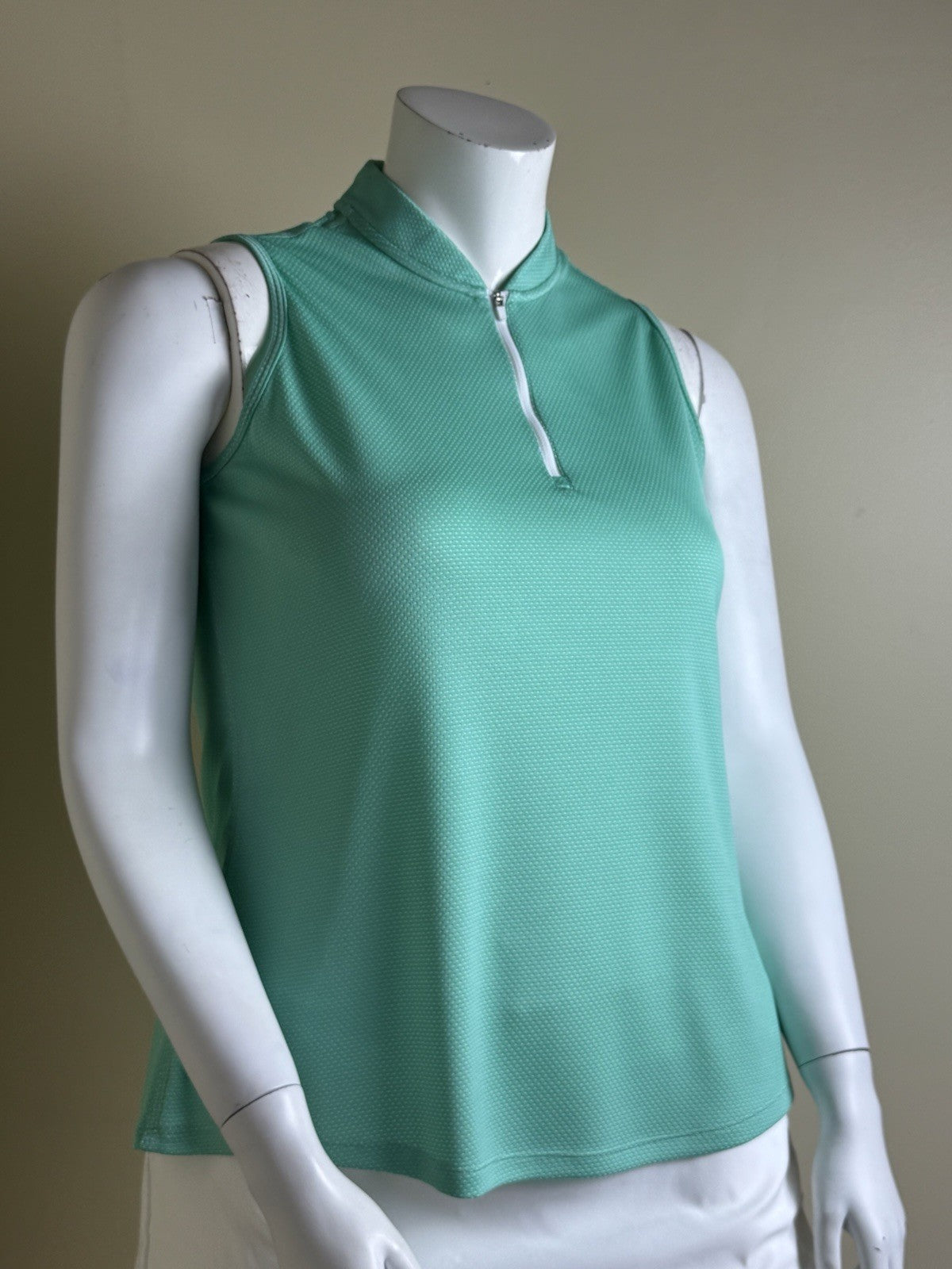 $65 Adidas Women’s Golf Shirt Sz XL    (B.183)