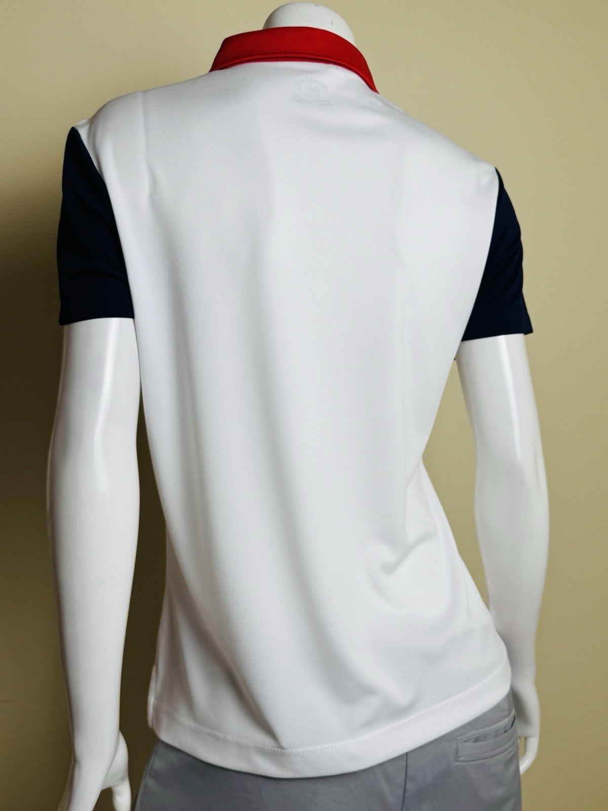 $60 Monterey Club Women's Golf Shirt Short Sleeve Sz M      (B.070)