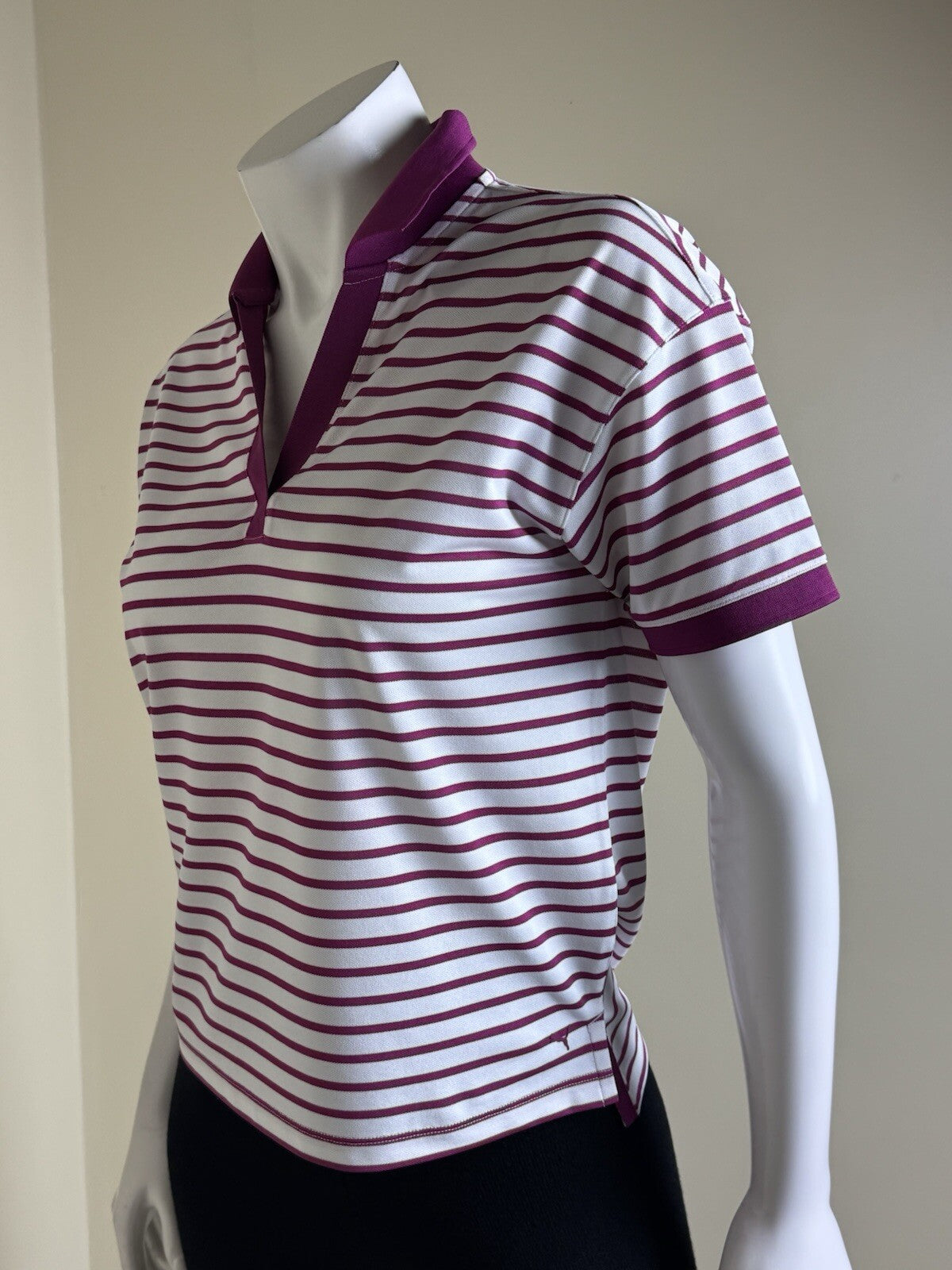 Puma Women’s Golf Shirt Sz S.   (B.131/3)
