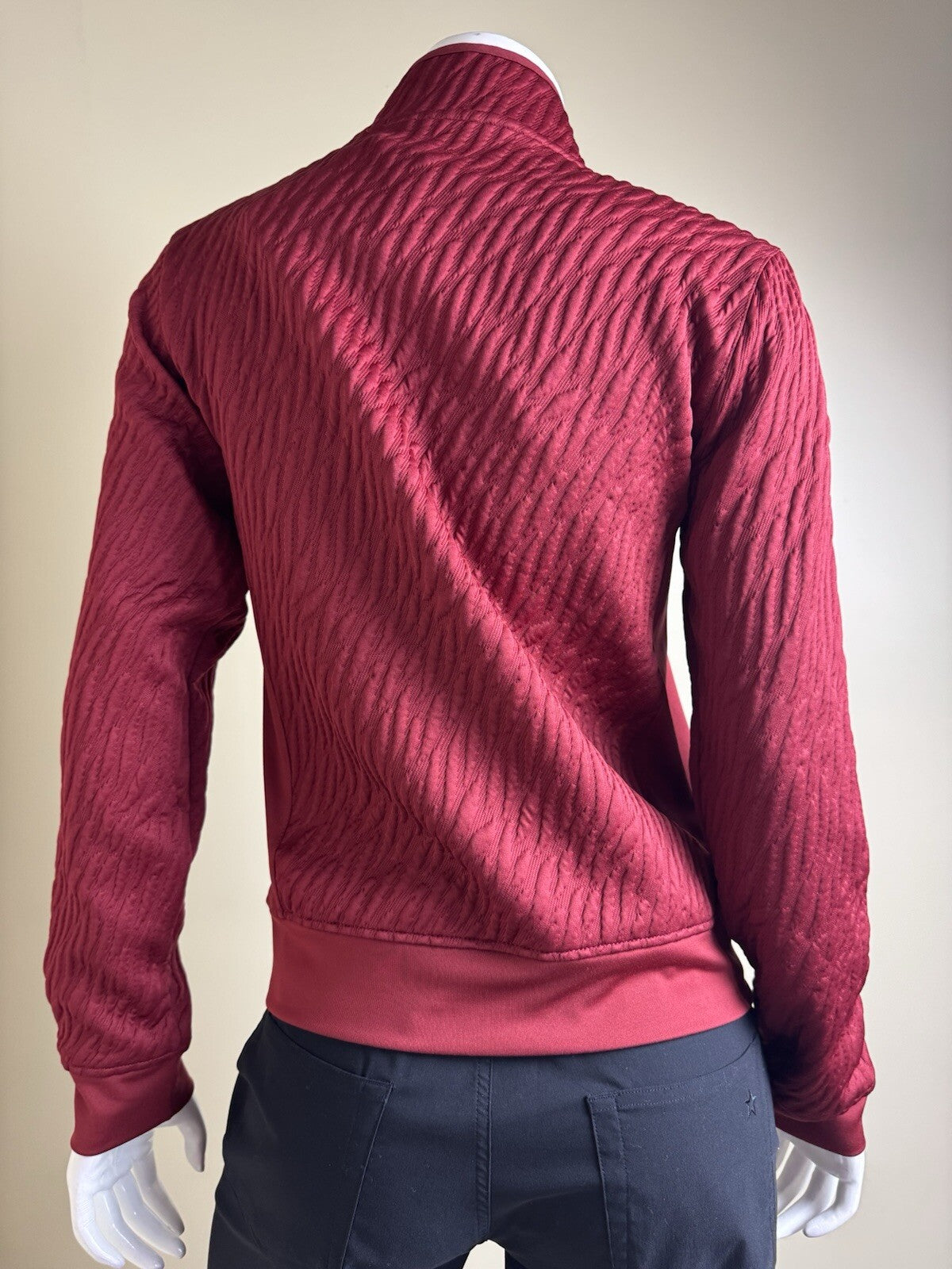 Puma Women's Golf Sweater Maroon Size S.   (B.126/1)