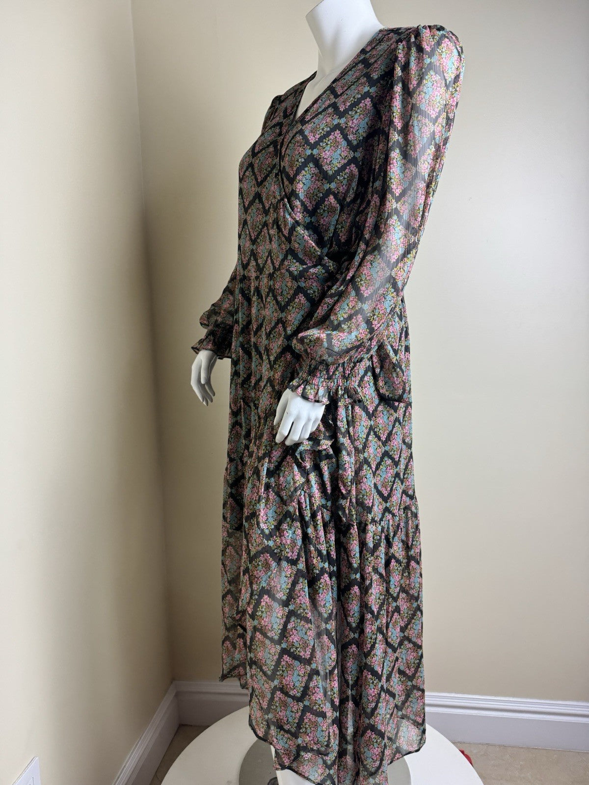 Lauren Conrad Floral Maxi Dress Tie Waist Sz 3X.  (B.169)