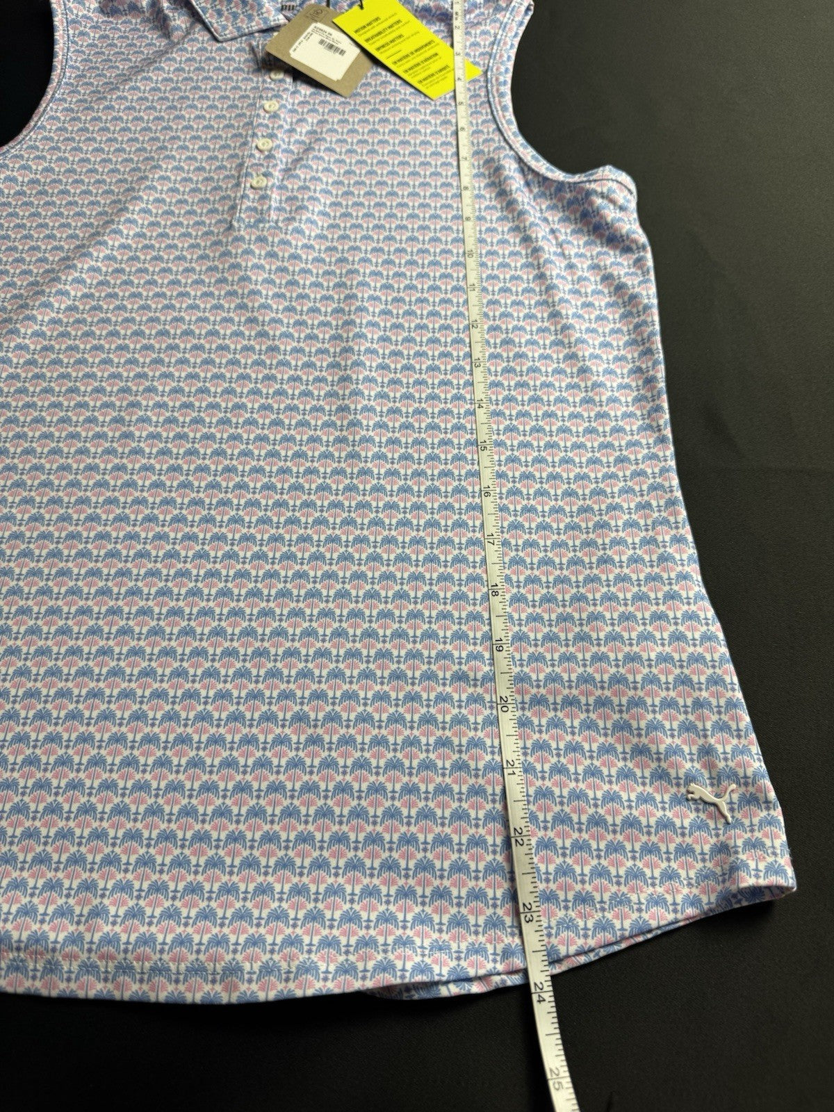 Puma Women’s Golf Shirt Sz S.   (B.162)