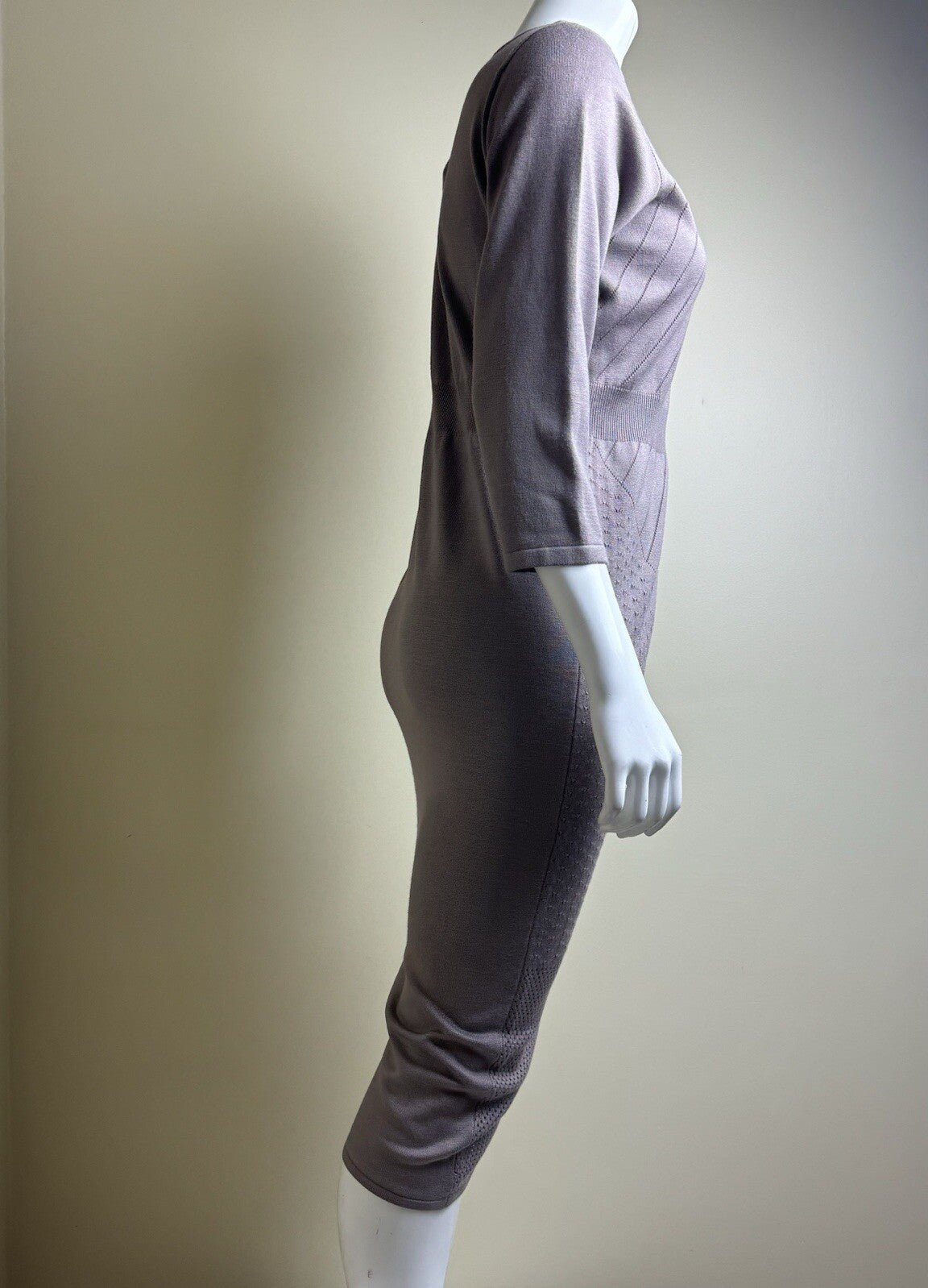 EMMA & POSH Women’s Bodycon Dress Sz L. (B.92)