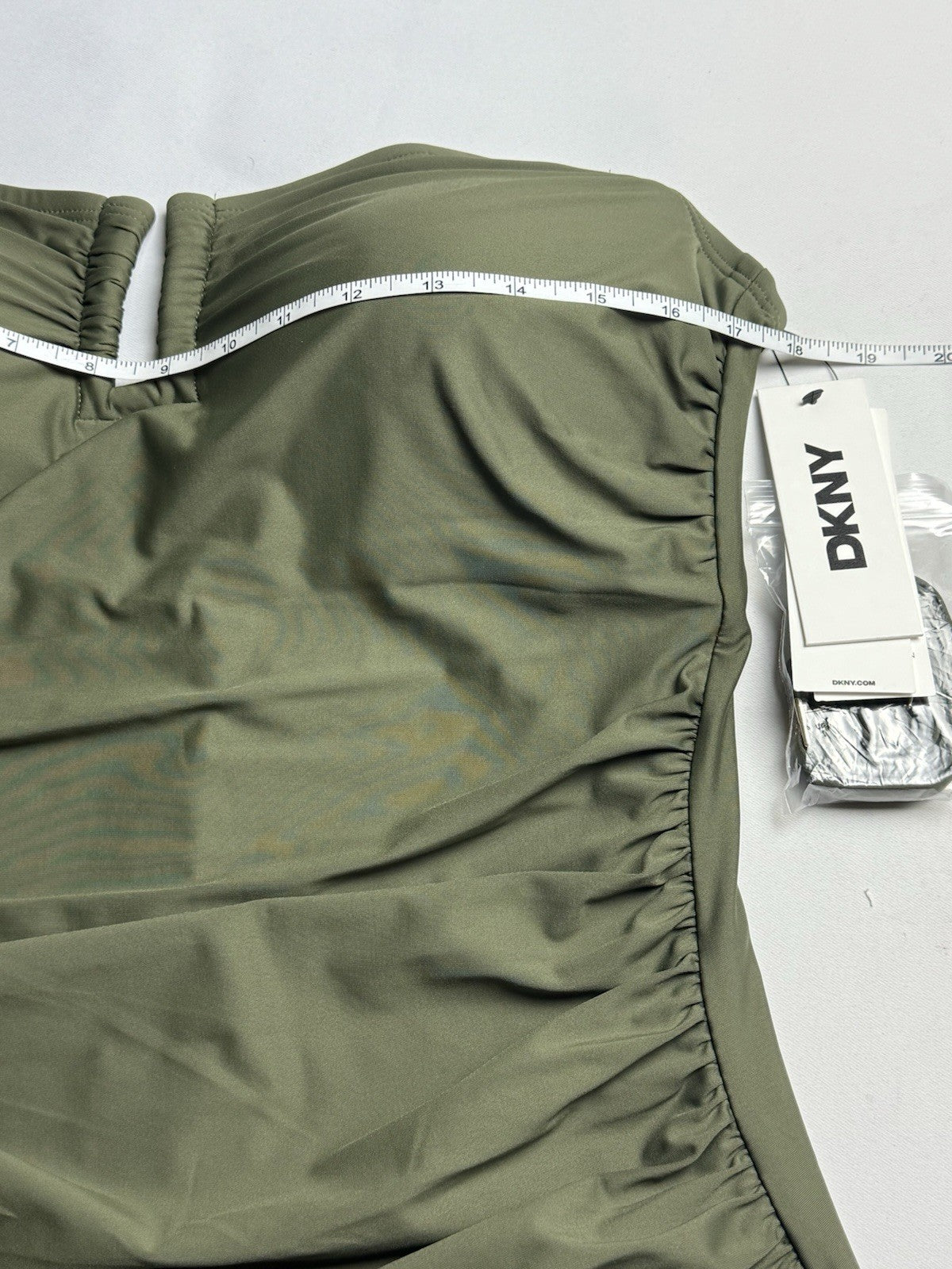 DKNY Bandeau 1Pc Swimsuit Sz XL Tummy Control Keyhole. (B.152)