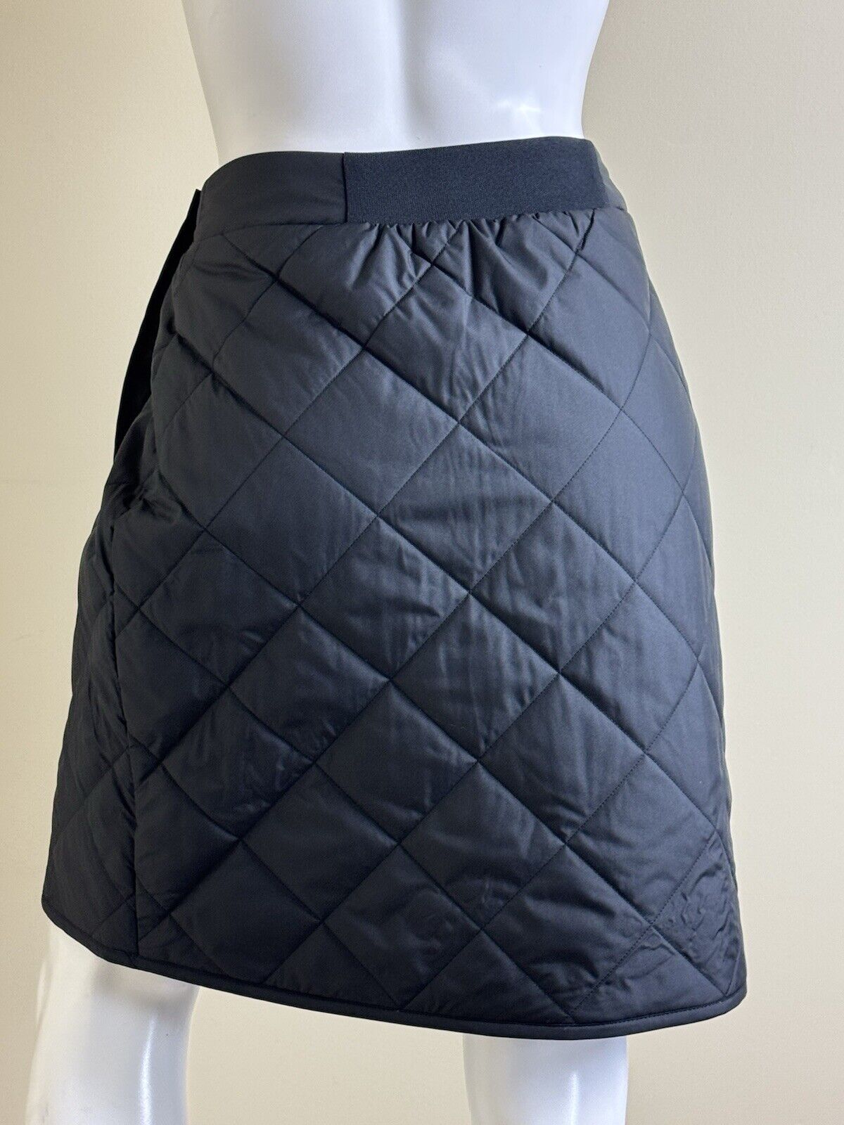 Puma Women’s Quilted Black Skirt Sz S