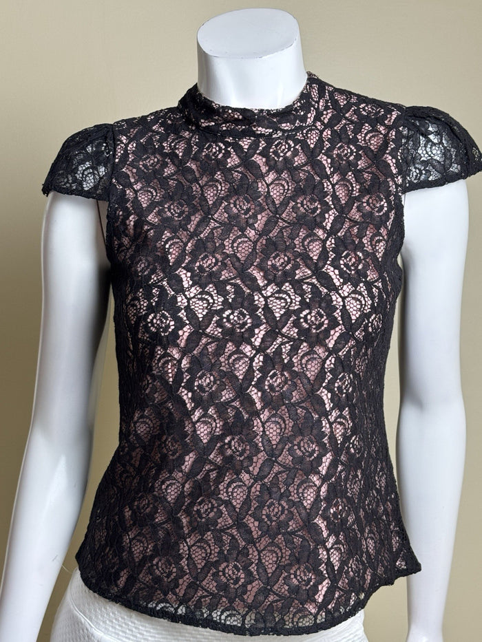 $180 Vertigo Women’s Lace Blouse Sz XS.   (B.027)