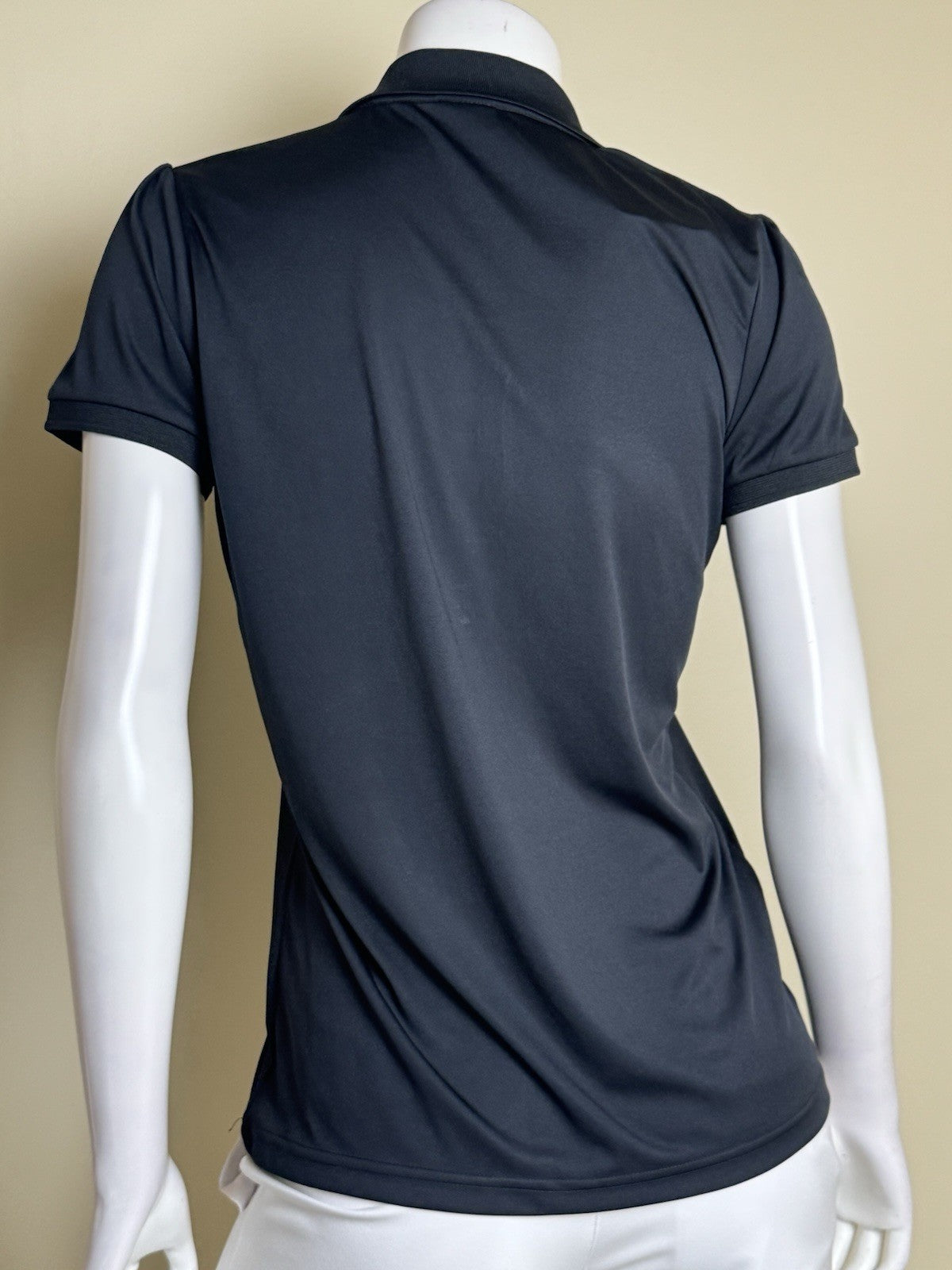 LeverWear Women's Golf shirt Sz M   (B.172)