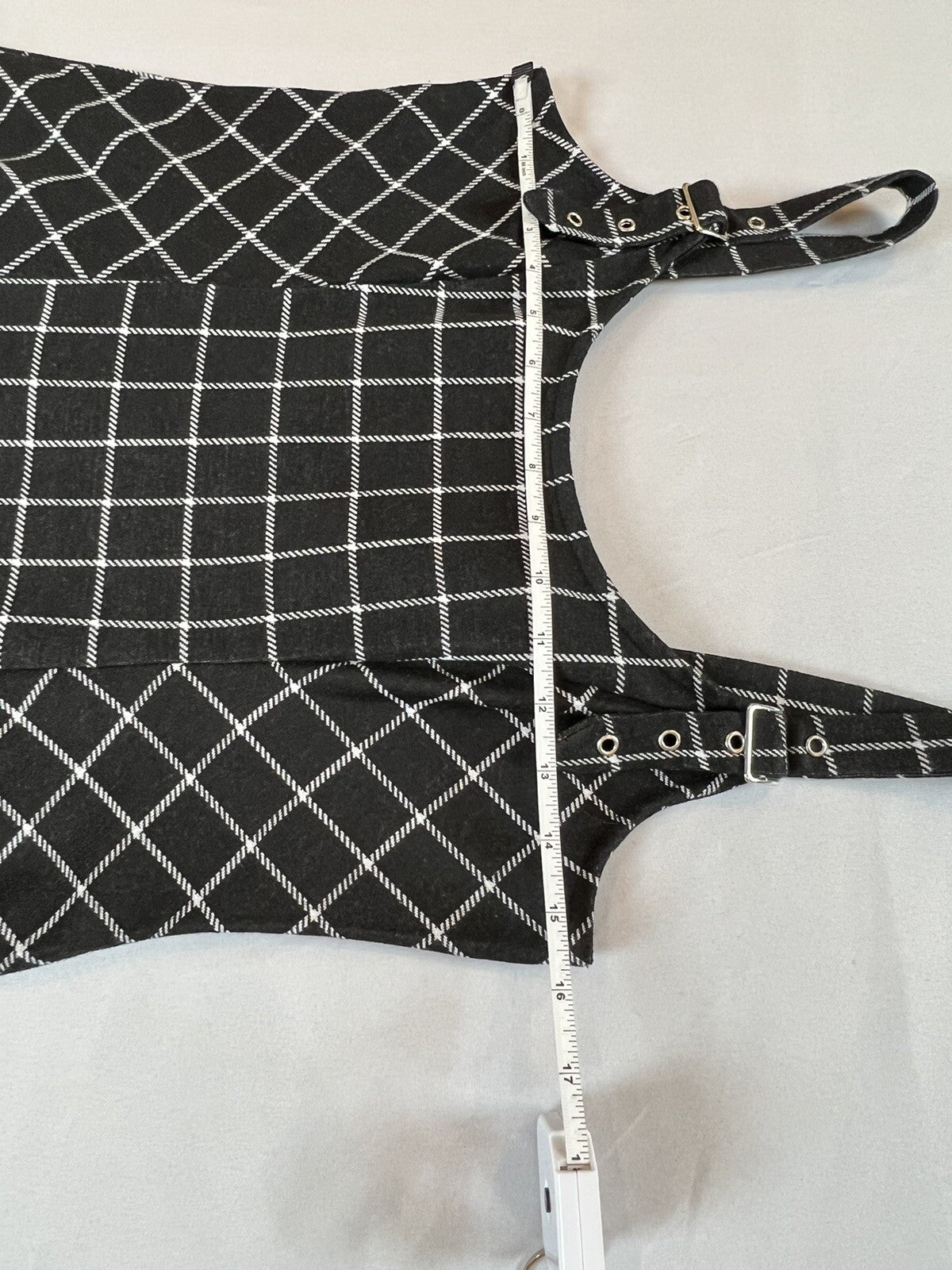 AUW Women’s Plaid Black White Dress Sz L