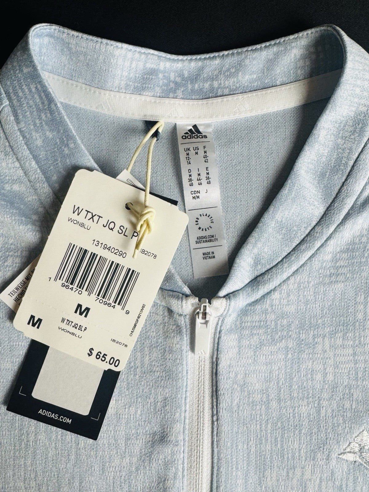 $65 Adidas Women’s Golf Shirt Sz M    (B.175)