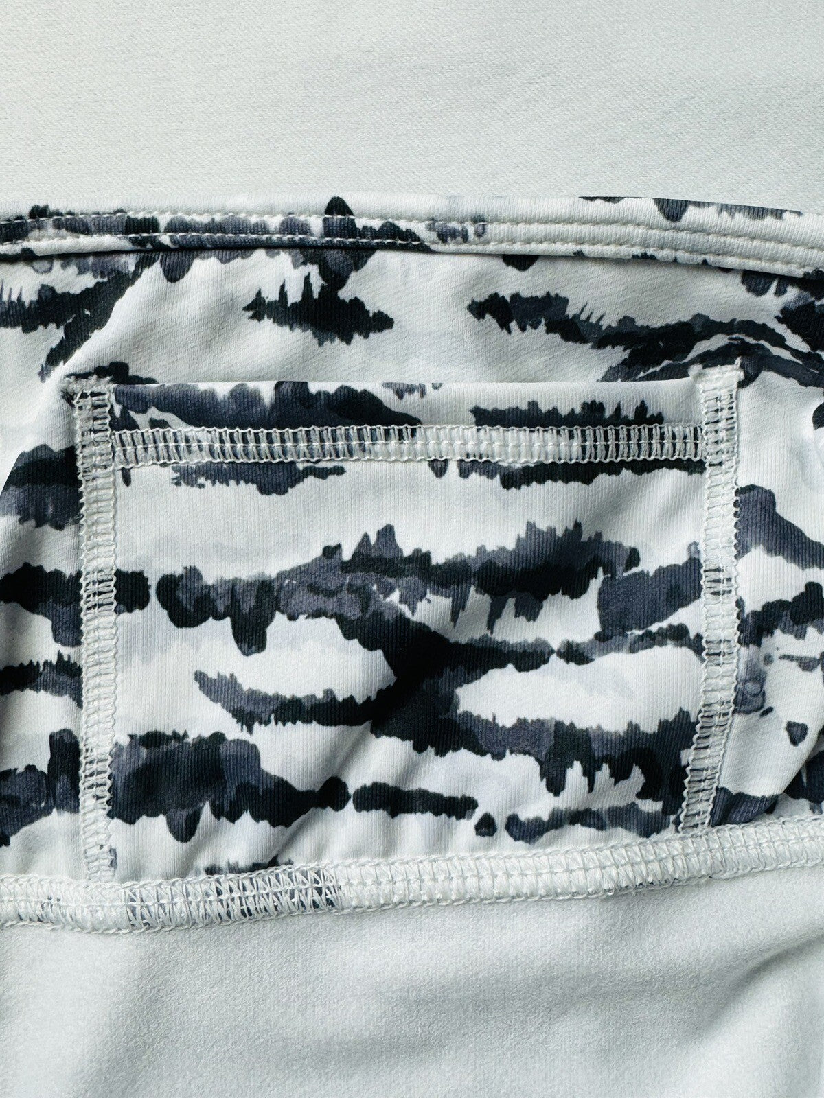 FABLETICS Women’s High Waist Leggings Size S (56)