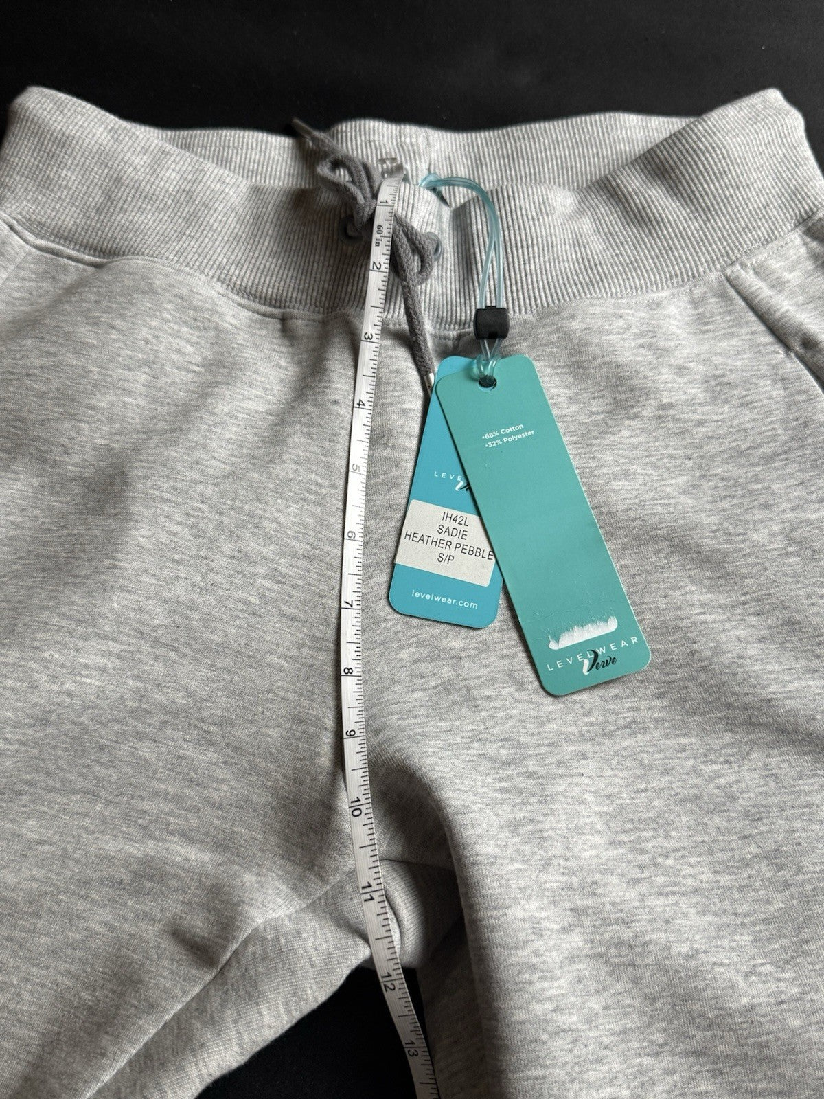 LeverWear Women’s SweatPants Size S.     (B.157)