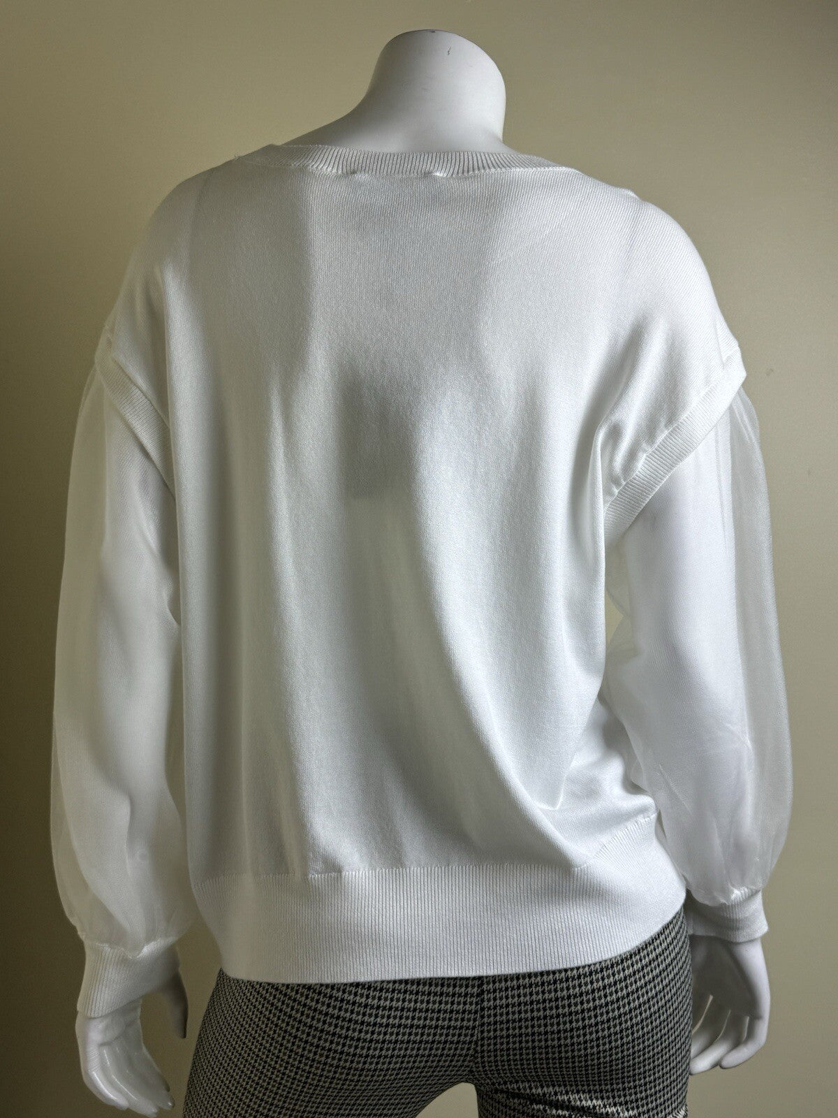 $99 DKNY Women’s Mesh Long Sleeves Shirt Sweater Size L.      (B.99)