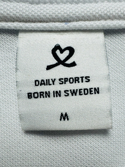 Daily Sports Women’s Golf Shirt Sz M     (B.140)