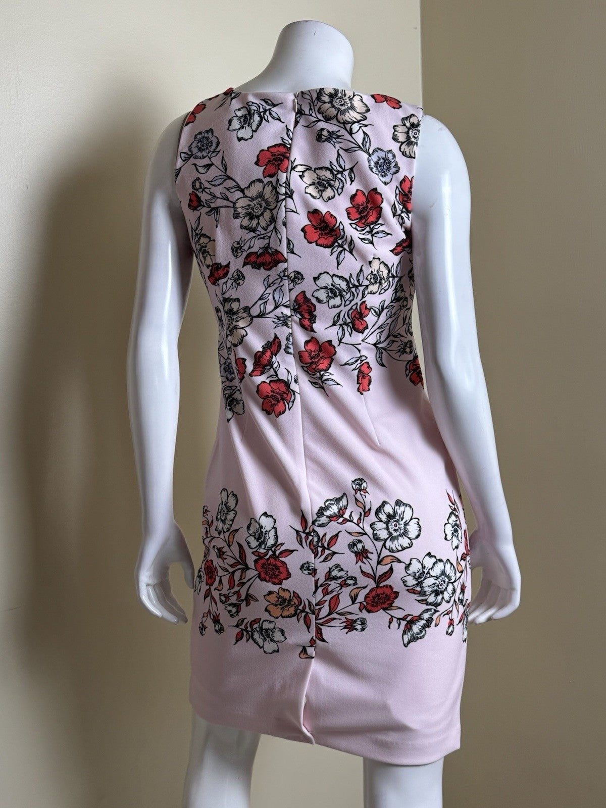 $88 Premise Dresses Women’s Pink Floral Dress Sz S.    (B.176)