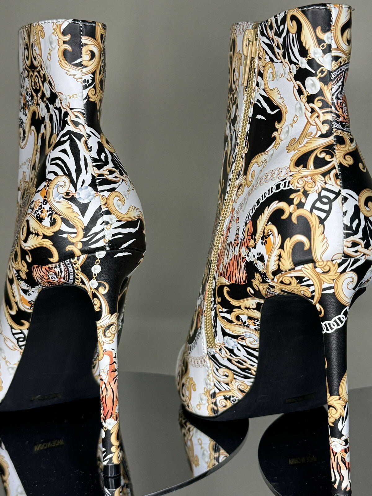 Anne Michelle Baroque Patterns Boots Size 10