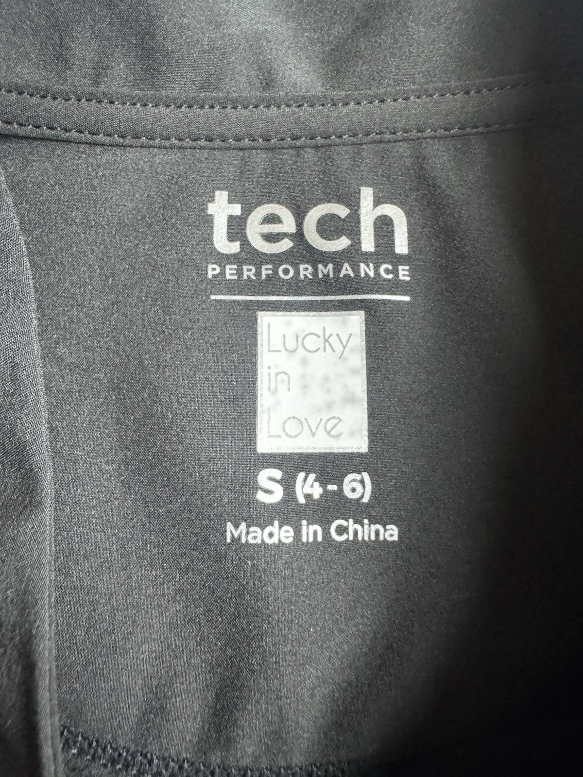 Lucky In Love Tech Performance Women’s Sleeveless Golf Shirt Sz S.     (B.163)