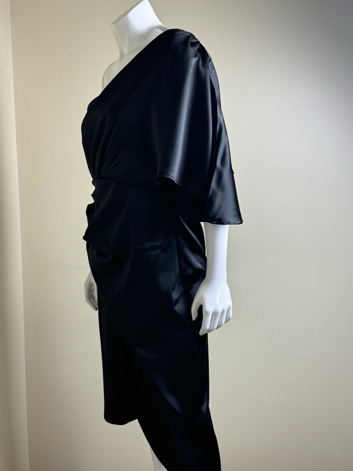 Women’s Black Satin One Shoulder Dress Sz XL       (B.107)