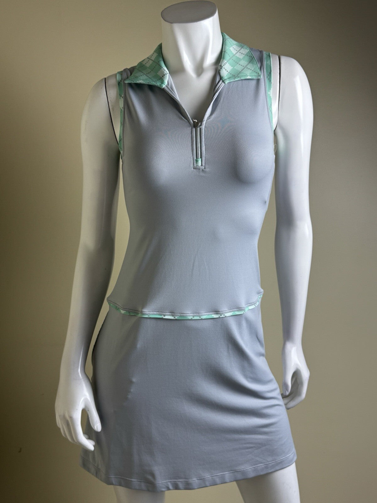 $94 Sofibella Women's Tennis Gray Dress with Pockets Sz S. (B.38).