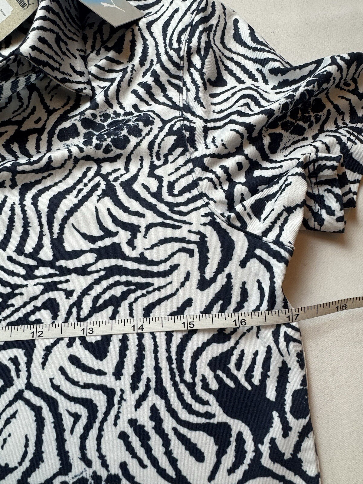 Puma Women’s Golf Shirt Sz S.   (B.113/7)