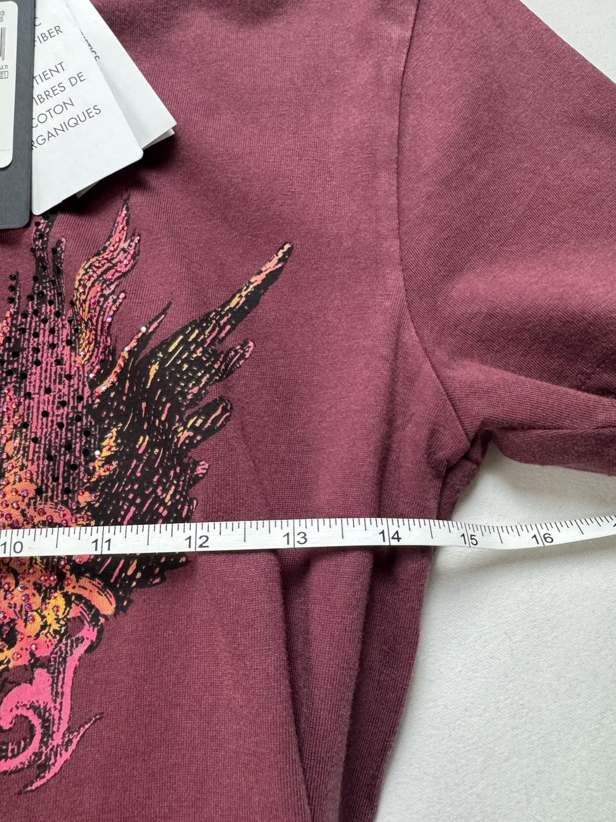 $59 Guess Women’s Heart Aflame Lace Tee Sz XS. (B.150)