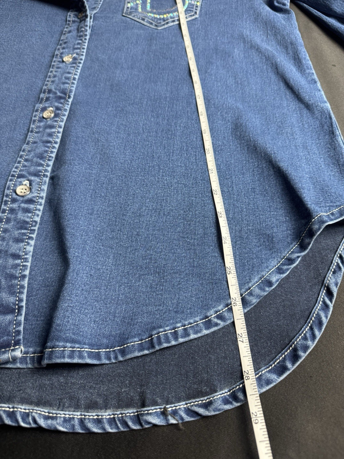 $89 True Religion Women's Denim Shirt Crystal Horseshoe Size XL.      (B.144)