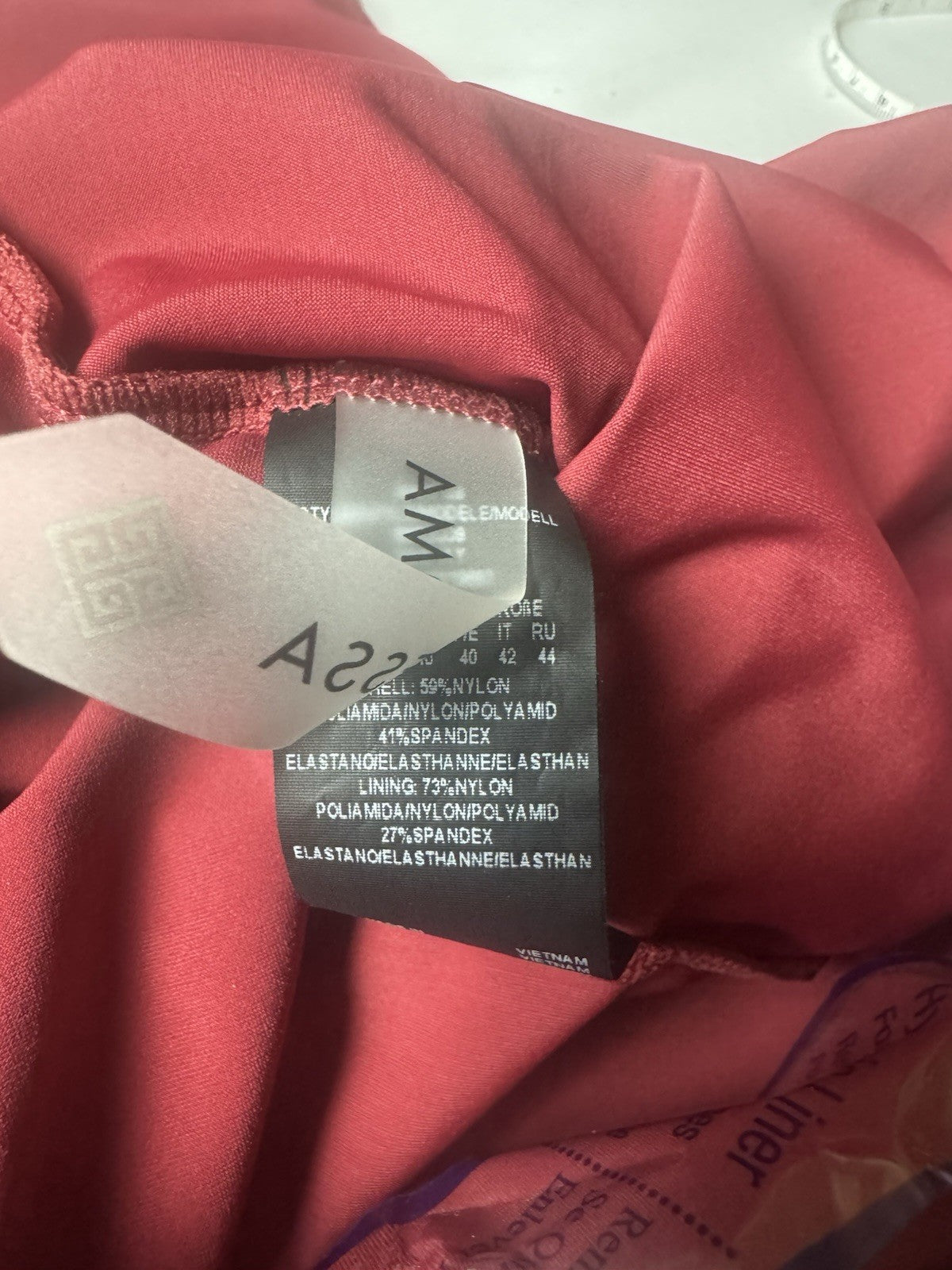 $170 Amoressa by miraclesuit Ladies Sashay One Piece Swim Suit Size 8.   (B.151)