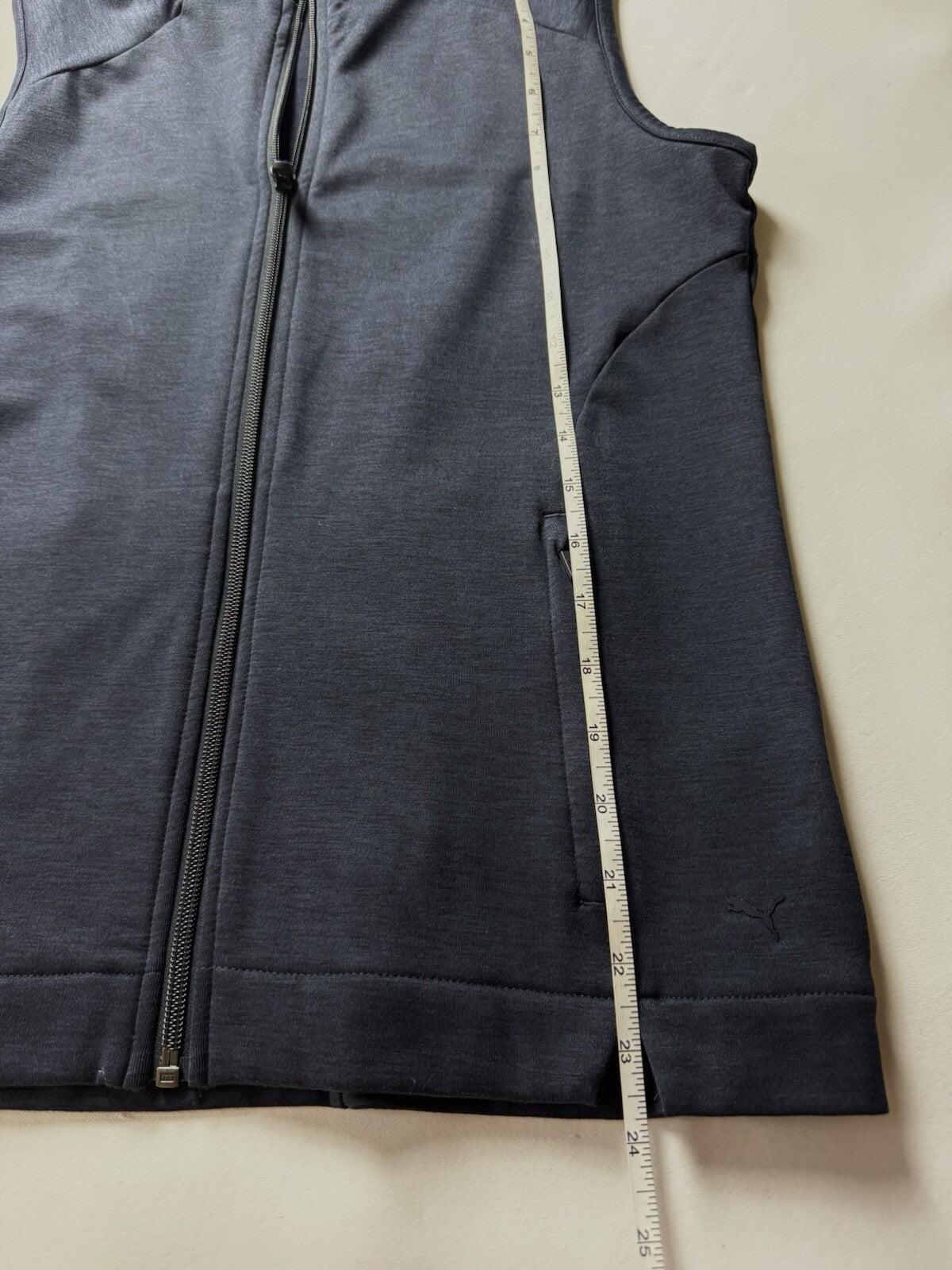 Puma Women’s Golf Navy VEST Sz S.    (B.110/2)