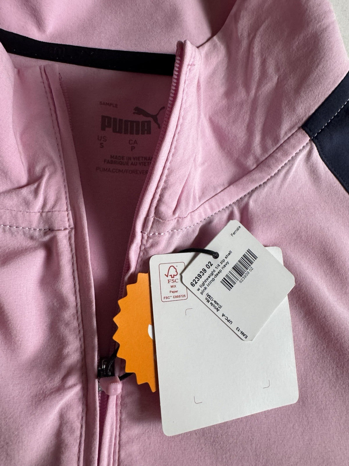 PUMA Women's Golf Sweatshirt Sz S.      (B.157/3)
