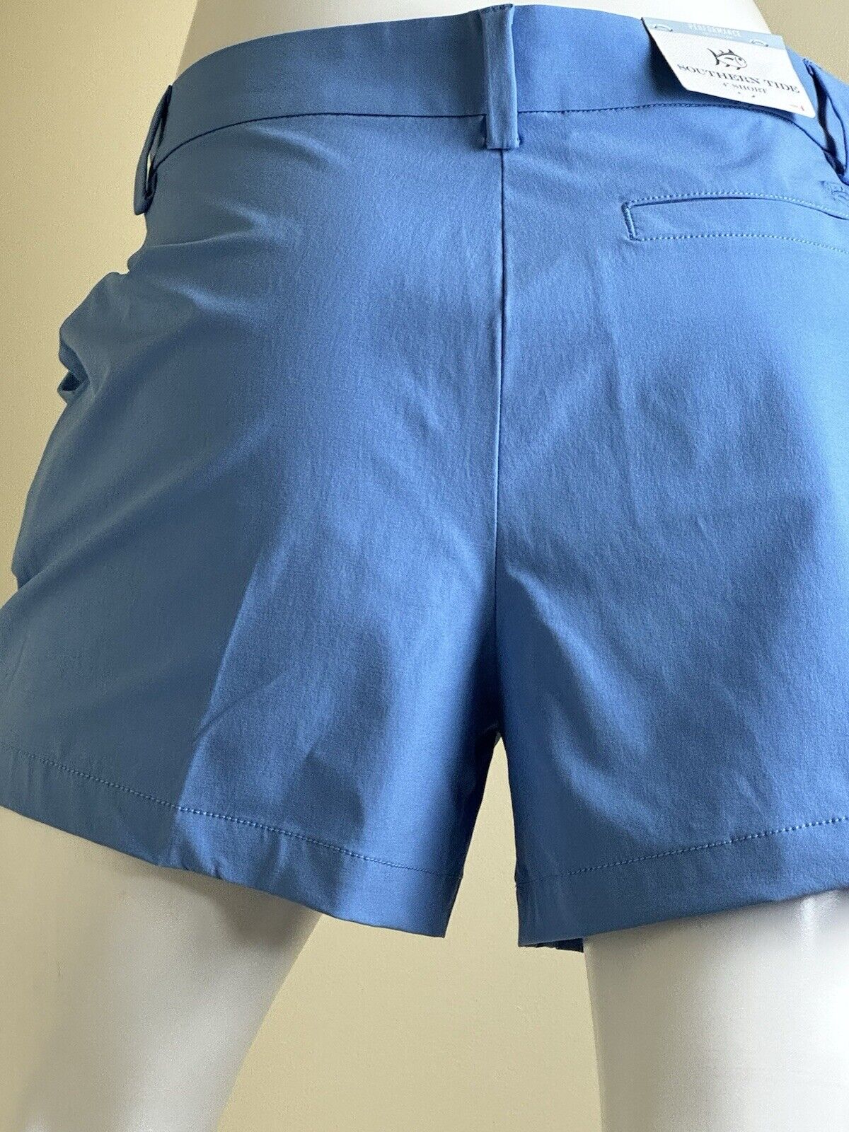 Southern Tide Women’s Performance Shorts Blue Size 4