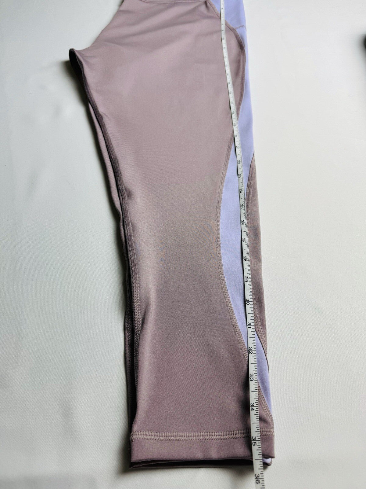 PUMA Women's Stretch Leggings Pants Sz XL. (B.101)