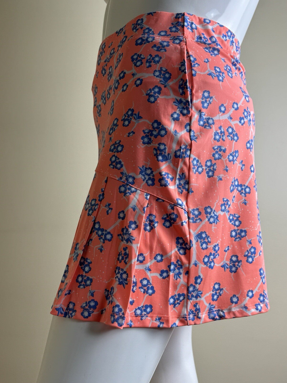 Sport Haley Women’s Golf Skirt Skort Sz L  (B.84)