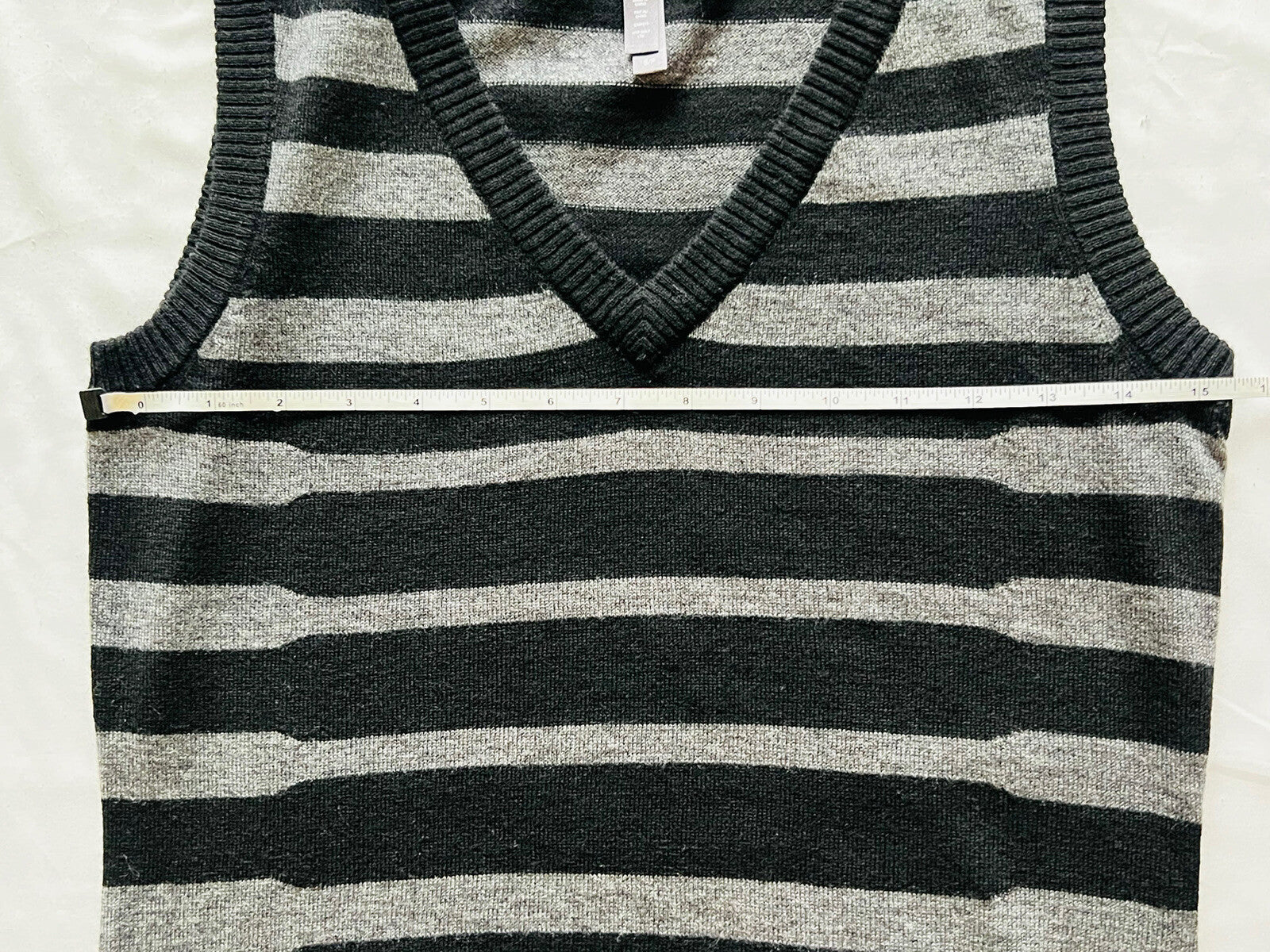 Lija Women's Golf Knit Vest Sleeveless Sz S Black Gray Stripes