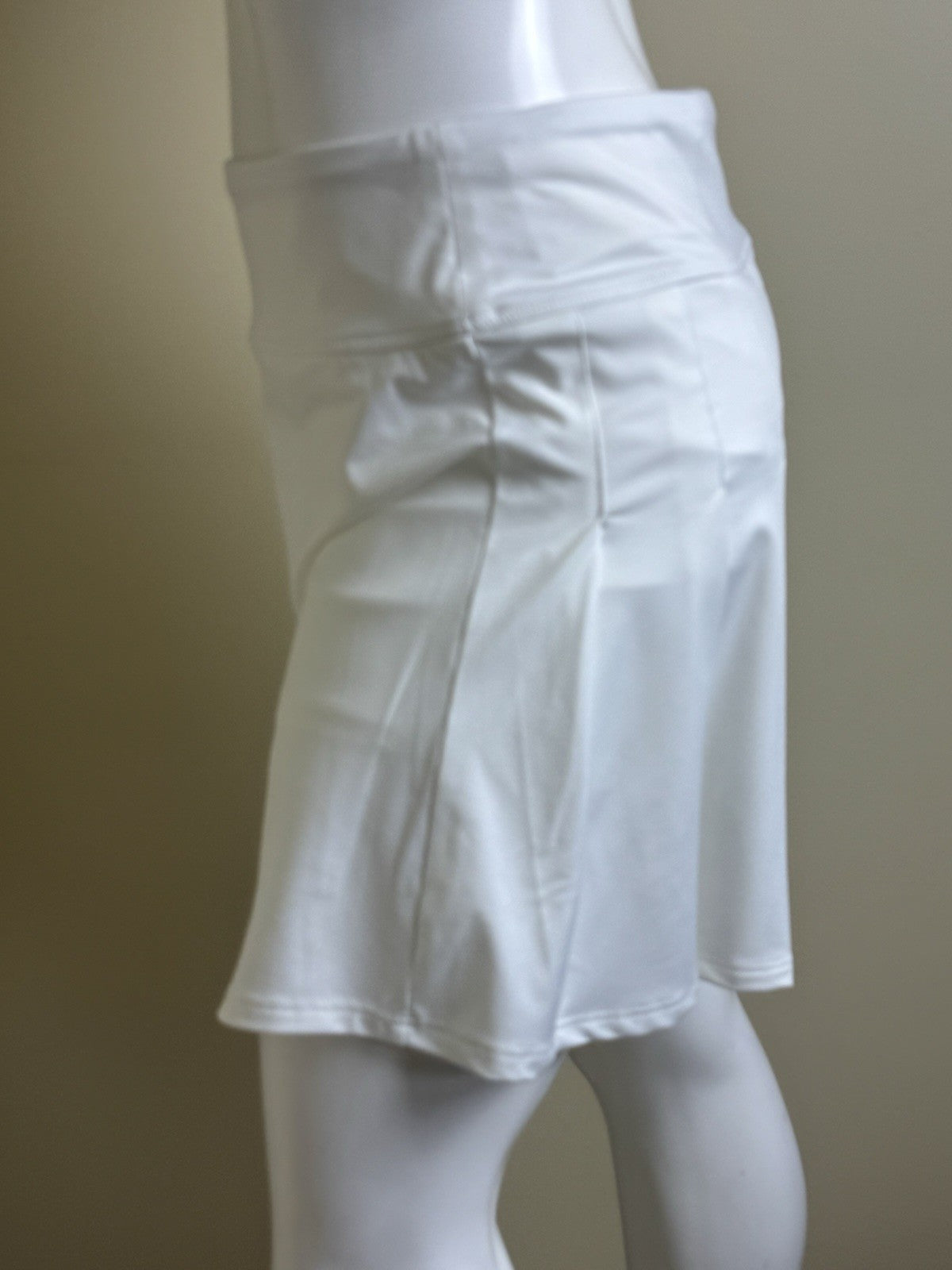 Renwick Women’s Tennis Golf Skirt Skort Sz M.  (B.154)