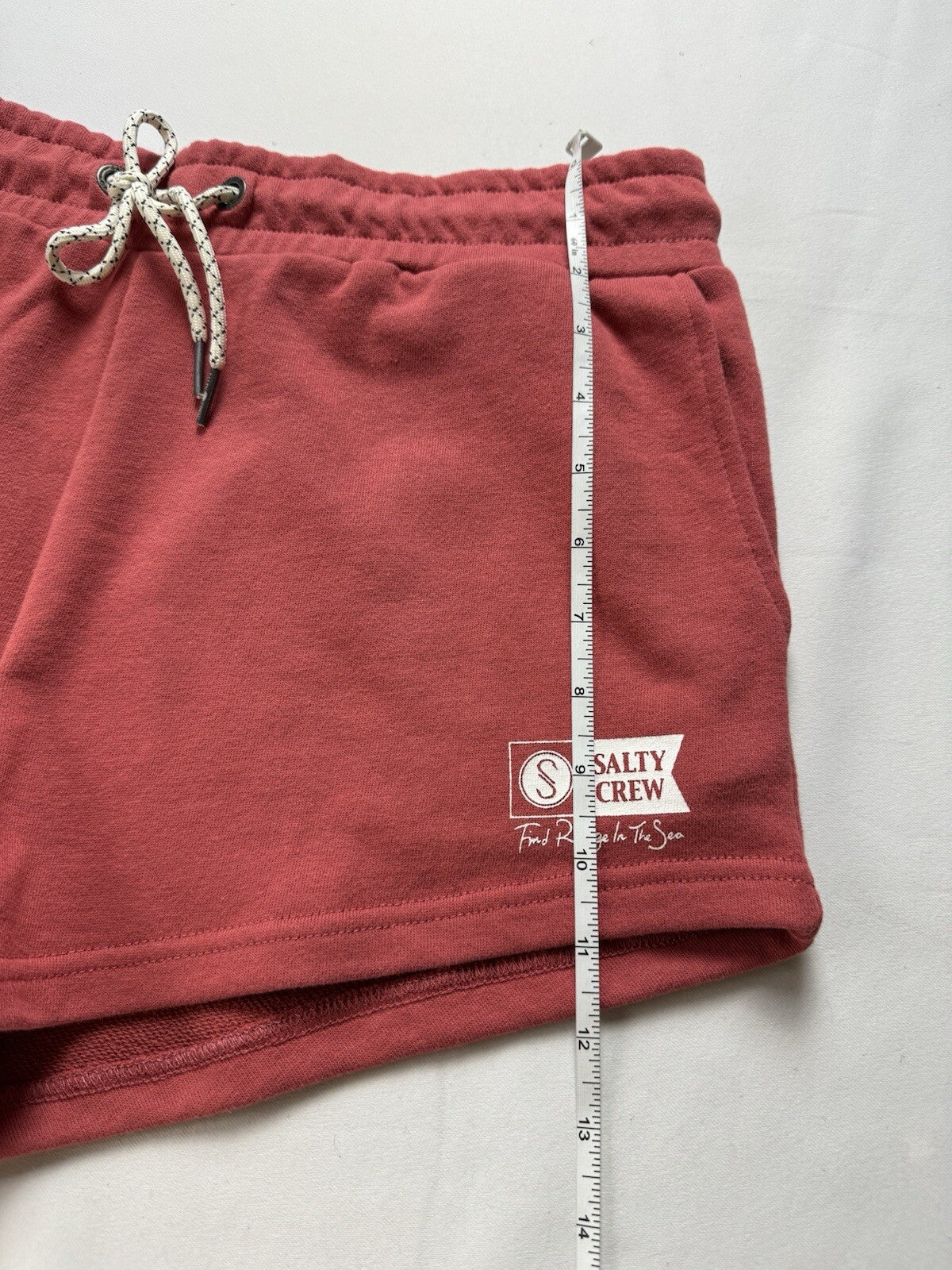 Salty Crew Women's Beacons Short Coral Board Shorts Sz M.  (B.104)