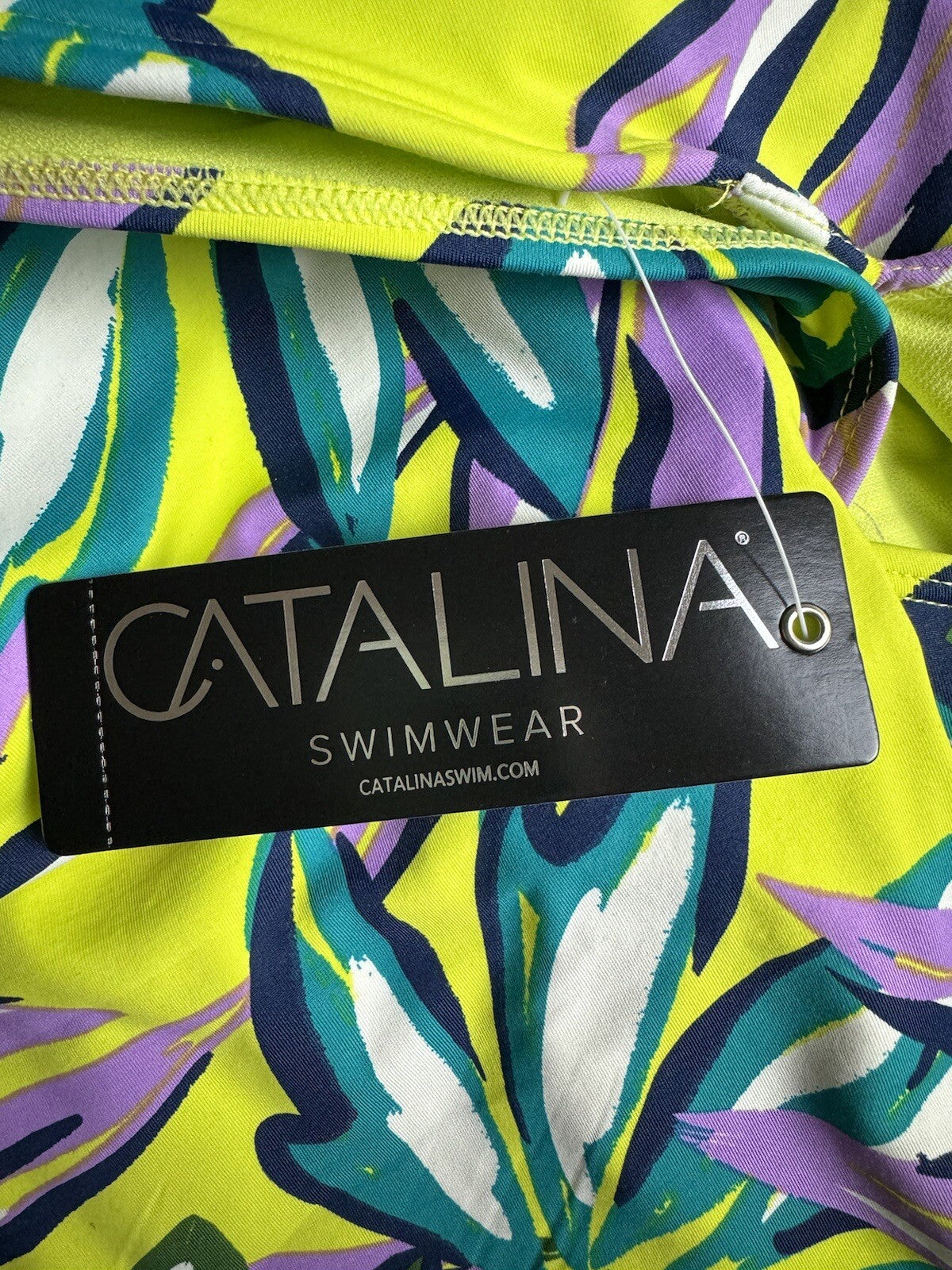 CATALINA MultiColor Ruffle Arm Deep V-Back One Piece Swimsuit Sz M. (51)