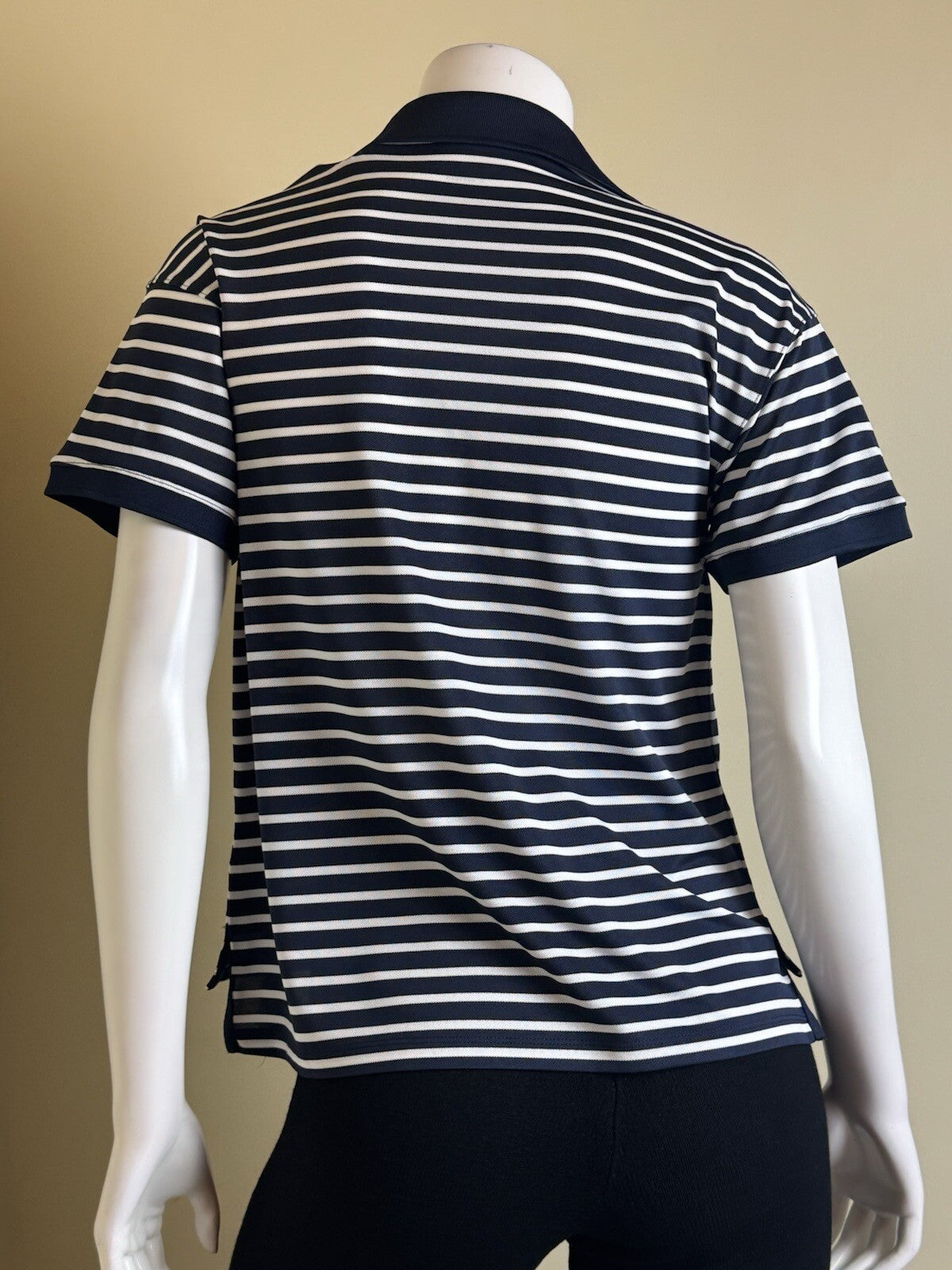 Puma Women’s Golf Shirt Sz S.   (B.113/5)