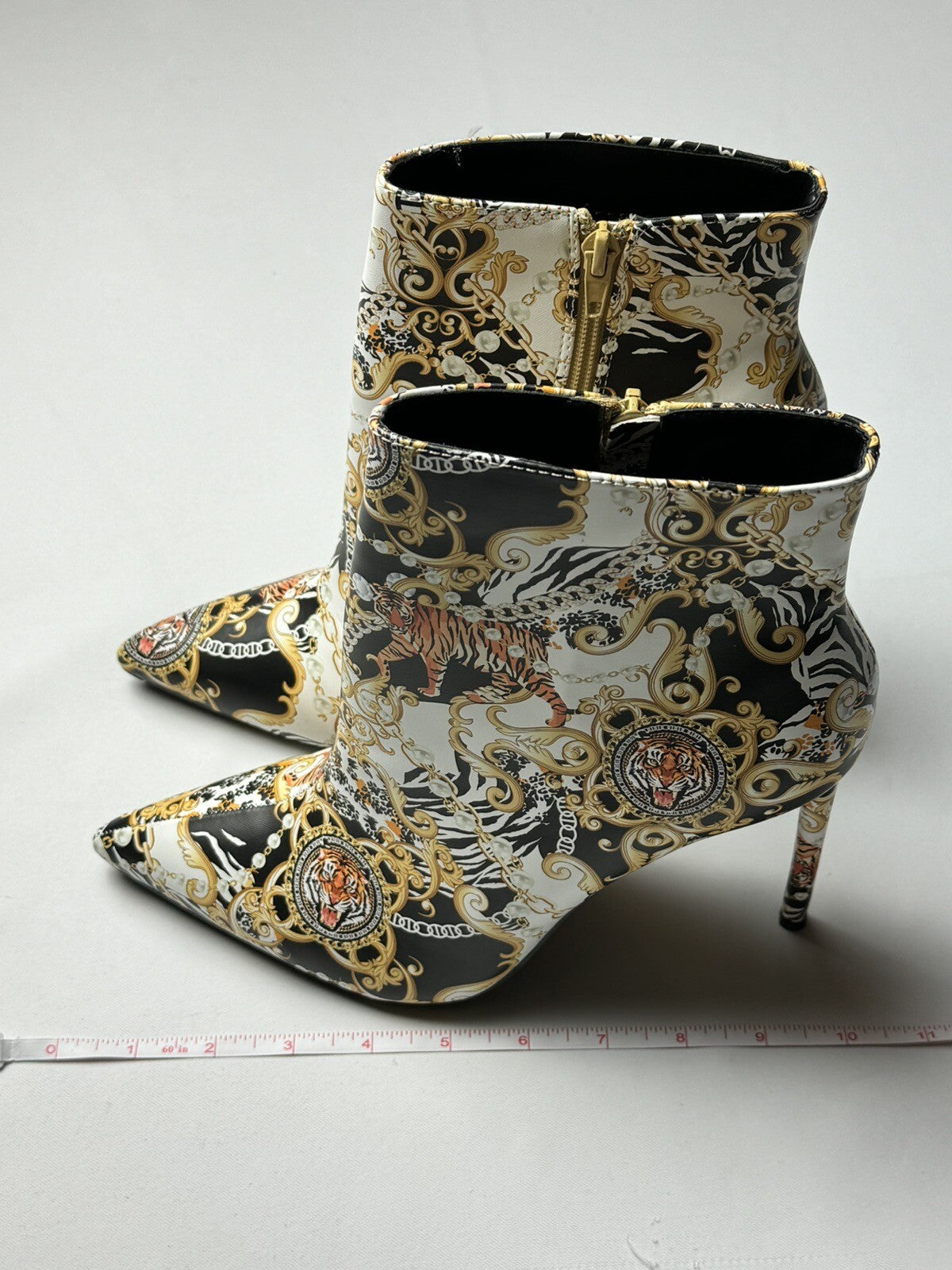 Anne Michelle Baroque Patterns Boots Size 10