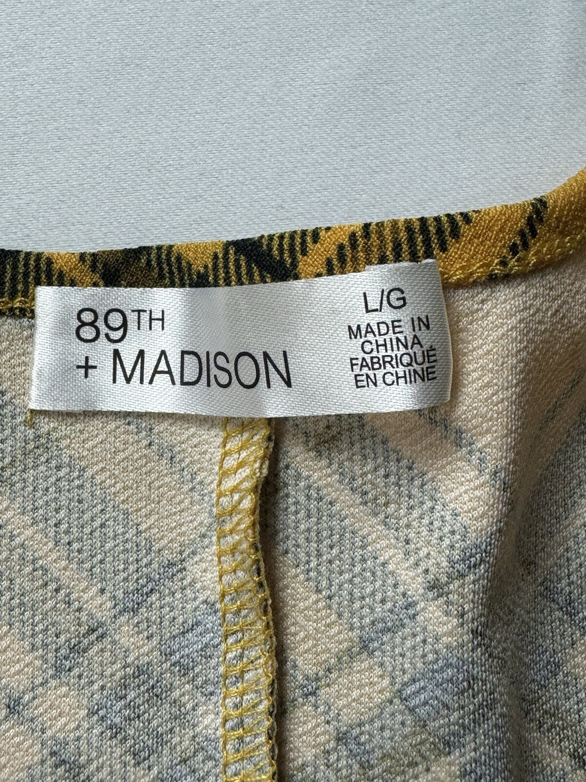 89th + Madison Women's Plaid Yellow Blouse Size L. (B.92)