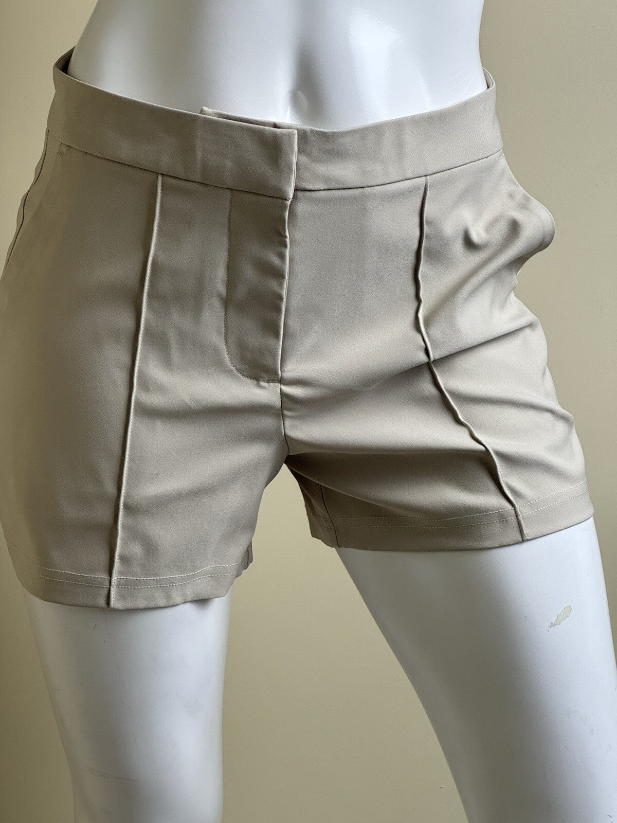 PUMA Women’s Golf Shorts Size S. (B.141/3)