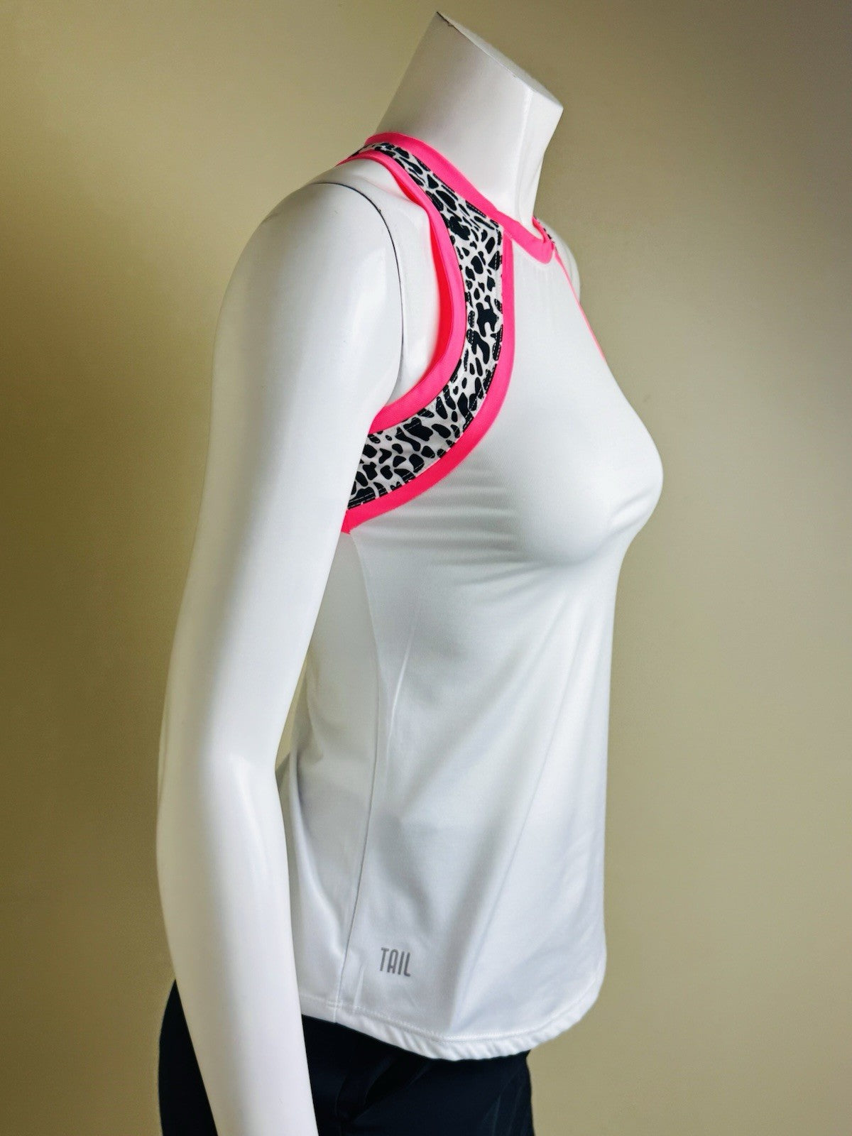 Tail Tech Women’s Golf Racerback Tank Sz S. (B.135)