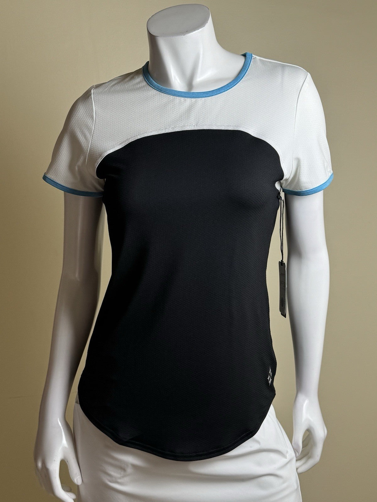 JOFIT Women's Golf Shirt Size S.   (B.182)